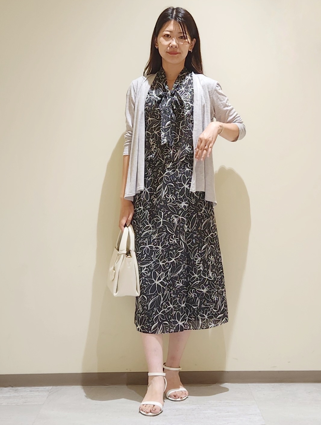yukaさんの「COUP DE CHANCE｜【洗える】着流しカーディガン」を使ったコーディネート