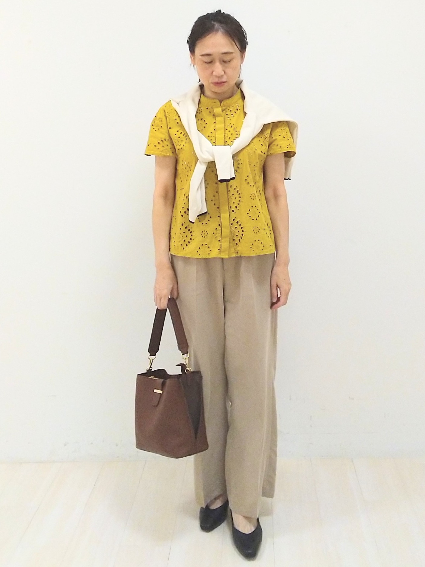 SANAさんの「Reflect｜【通勤◎】カットワーク刺繍レース シャツブラウス」を使ったコーディネート