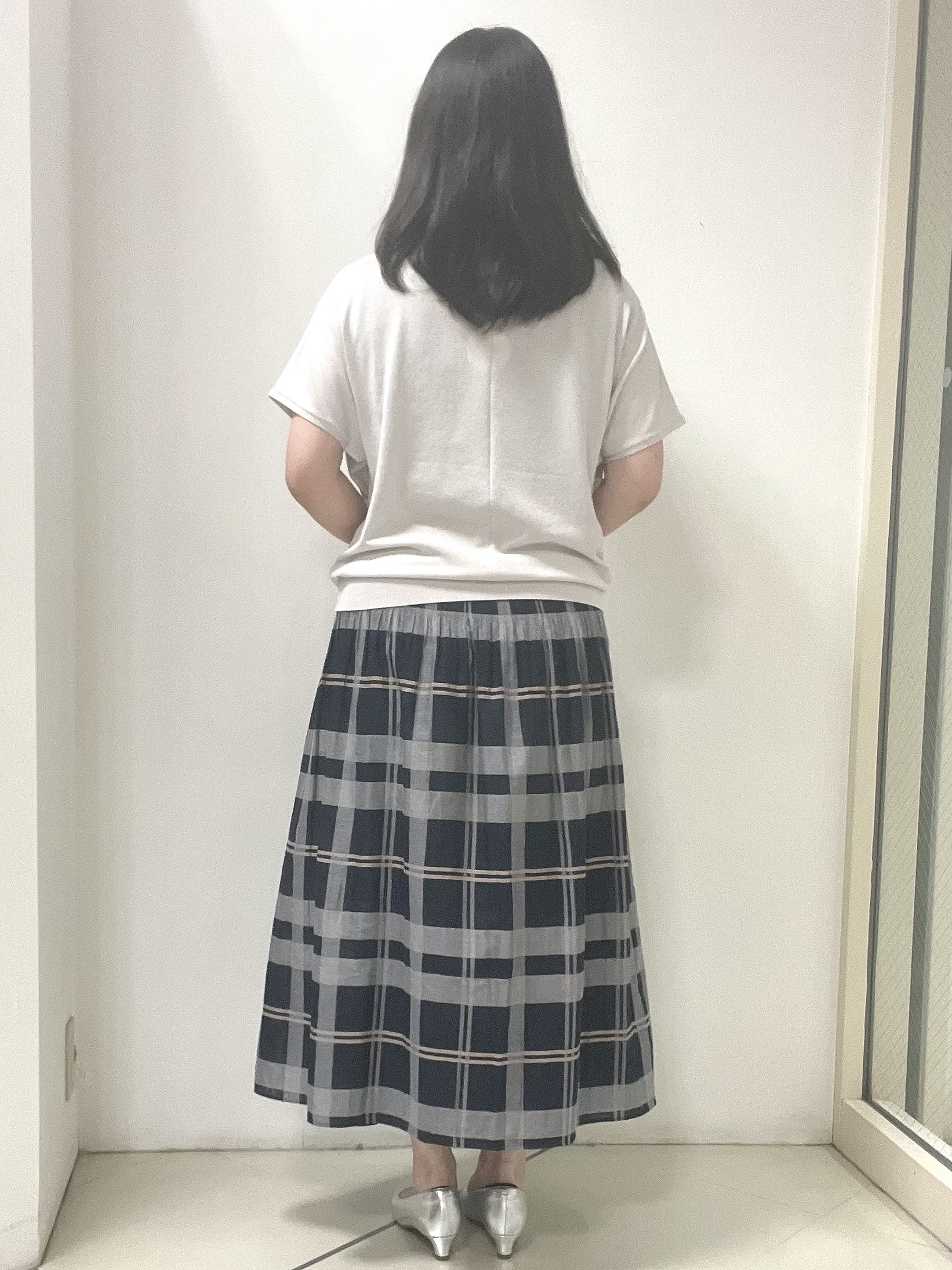 Chakoさんの「Reflect｜【二の腕カバー／手洗い可】ネックレース フレンチスリーブニット」を使ったコーディネート