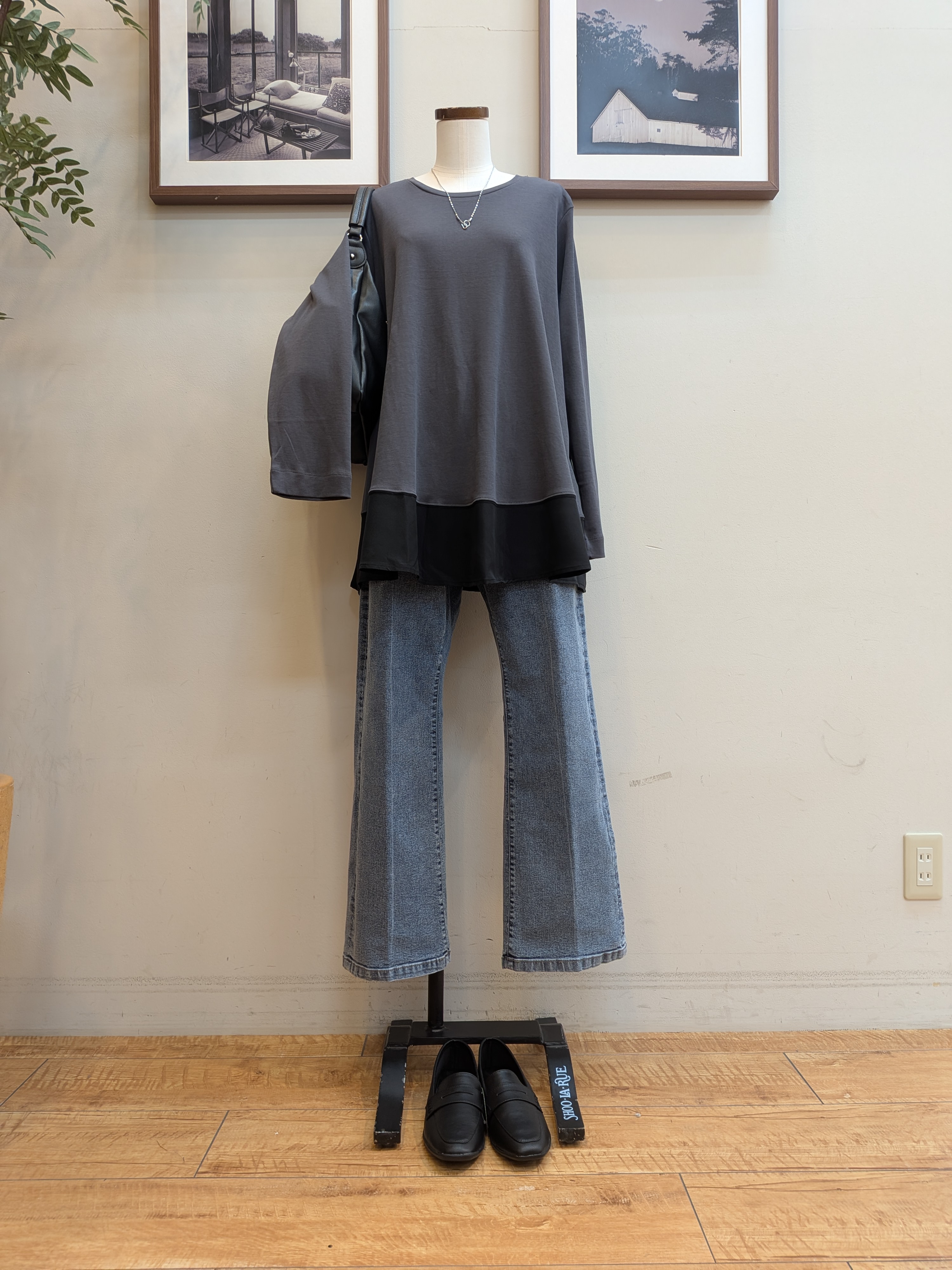 うっちーさんの「SHOO･LA･RUE｜【通気性〇/S-LL/洗濯機可】大人のきちんとベーシックシャツ」を使ったコーディネート