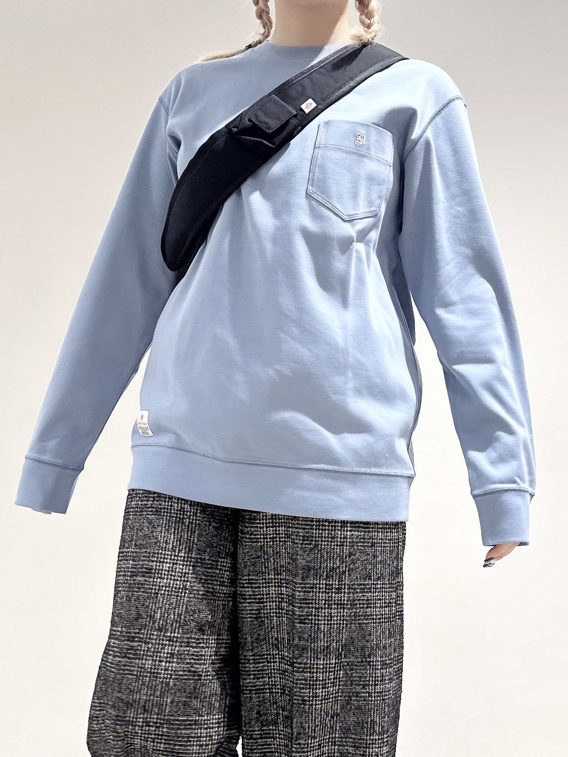 なかもとあきさんの「DRESSTERIOR｜【抗菌防臭／UVカット／しわ防止】クールデオドラント フライスロングTシャツ」を使ったコーディネート