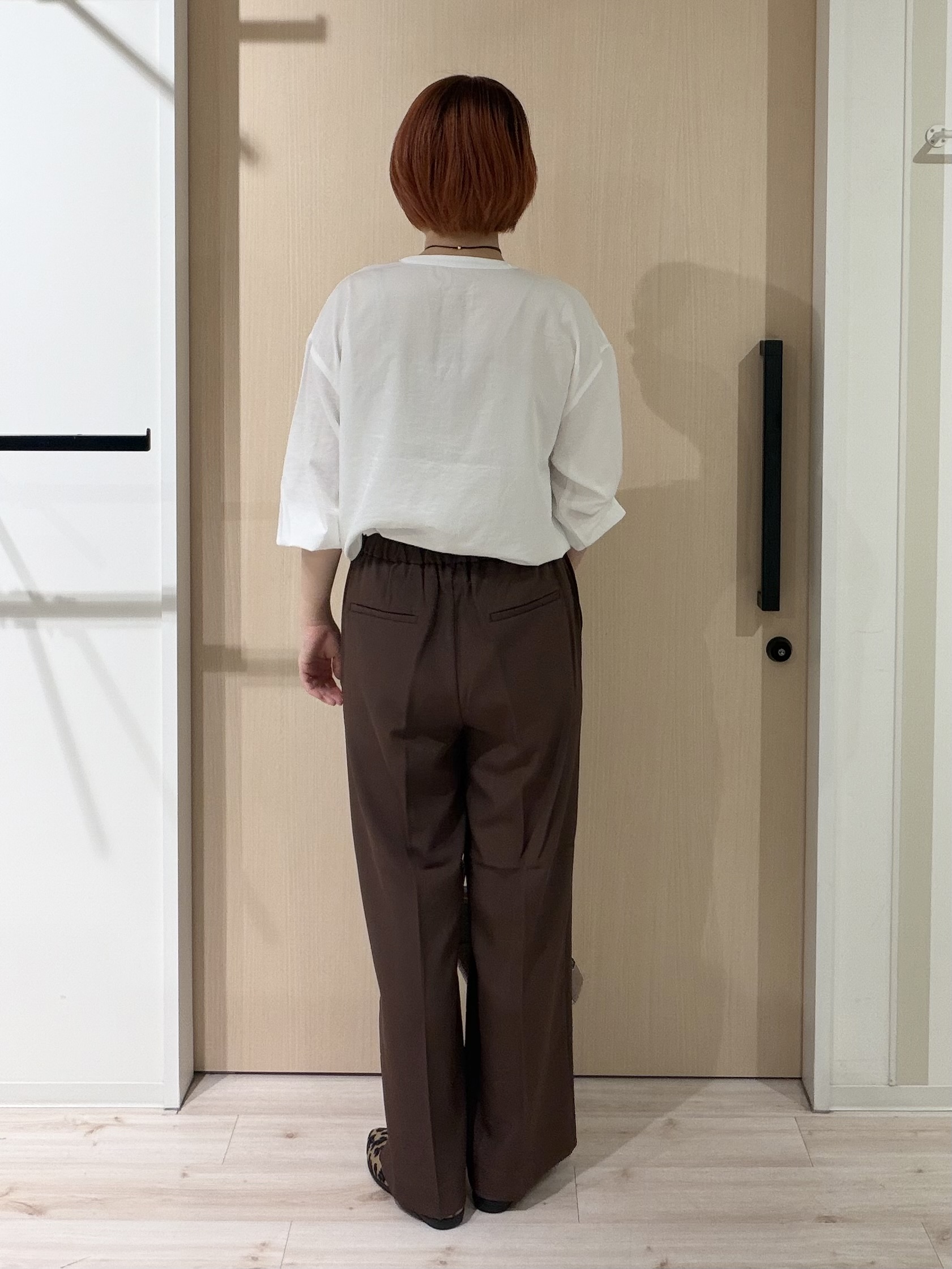 ひらしーさんの「SHOO･LA･RUE｜【S-LL/洗濯機可】1枚で華やか フロントティアードブラウス」を使ったコーディネート