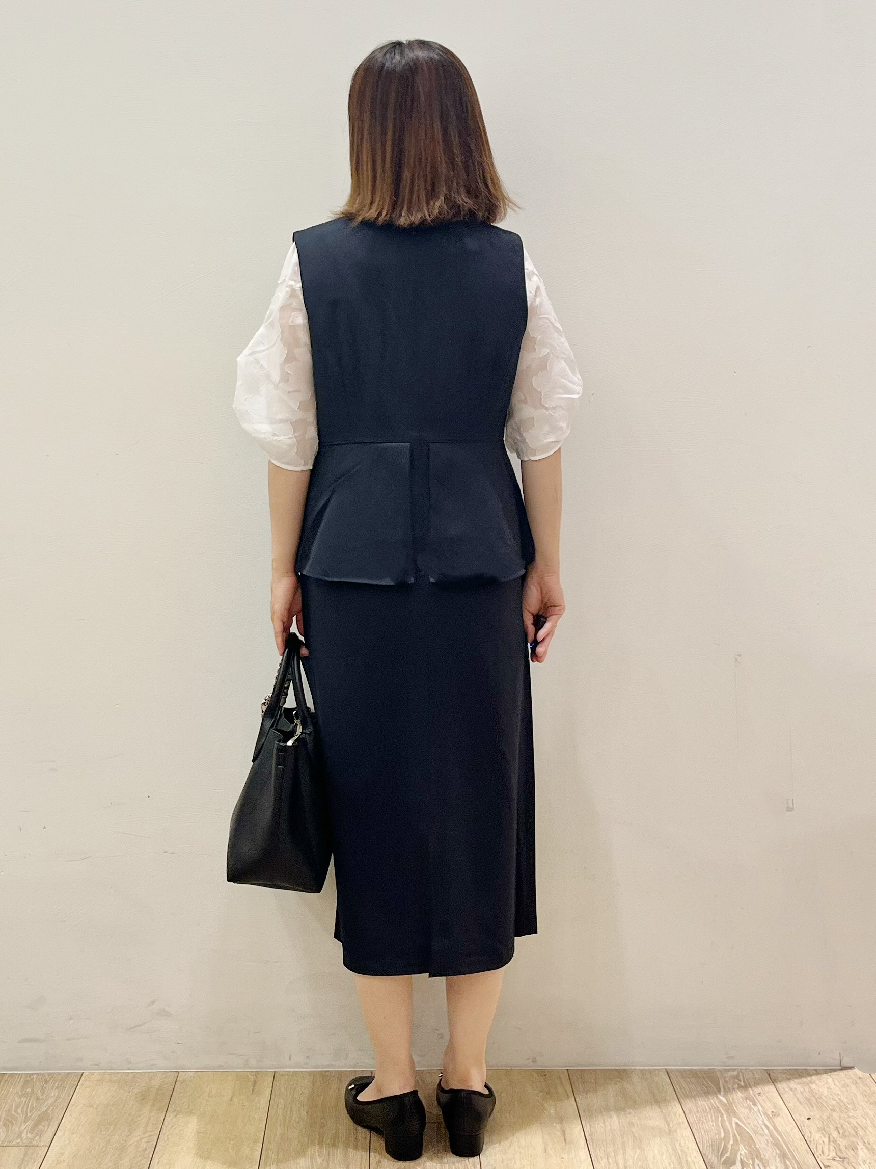 kcさんの「OPAQUE.CLIP｜【接触冷感／UVケア】花柄ジャカードスリーブトップス《洗濯機OK》」を使ったコーディネート