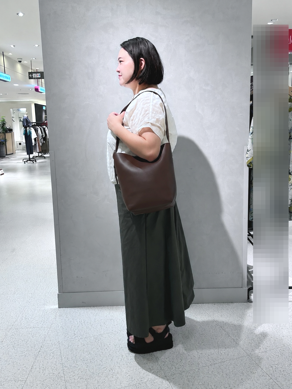chikaさんの「UNTITLED｜タフタナロースカート」を使ったコーディネート