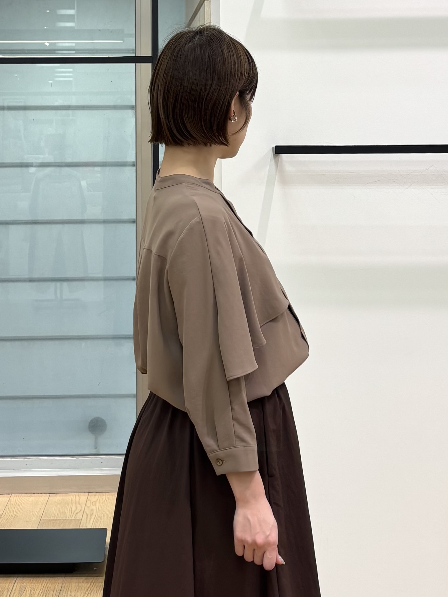 asamiさんの「INDIVI｜【接触冷感/UVケア/夏羽織り/着る日傘】ケープ風ブラウス」を使ったコーディネート