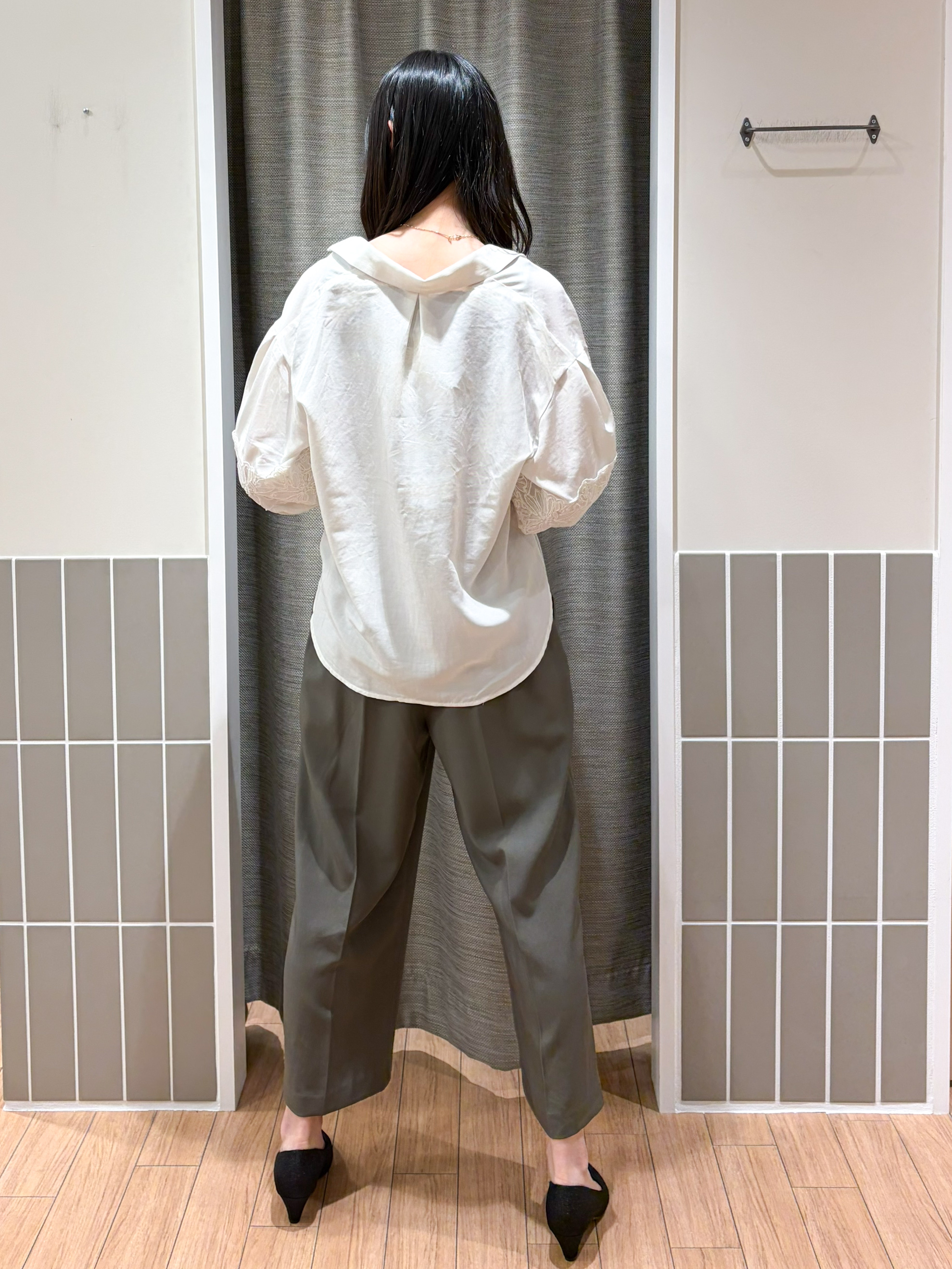 Kotoさんの「grove｜レースボリュームスリーブシャツ」を使ったコーディネート