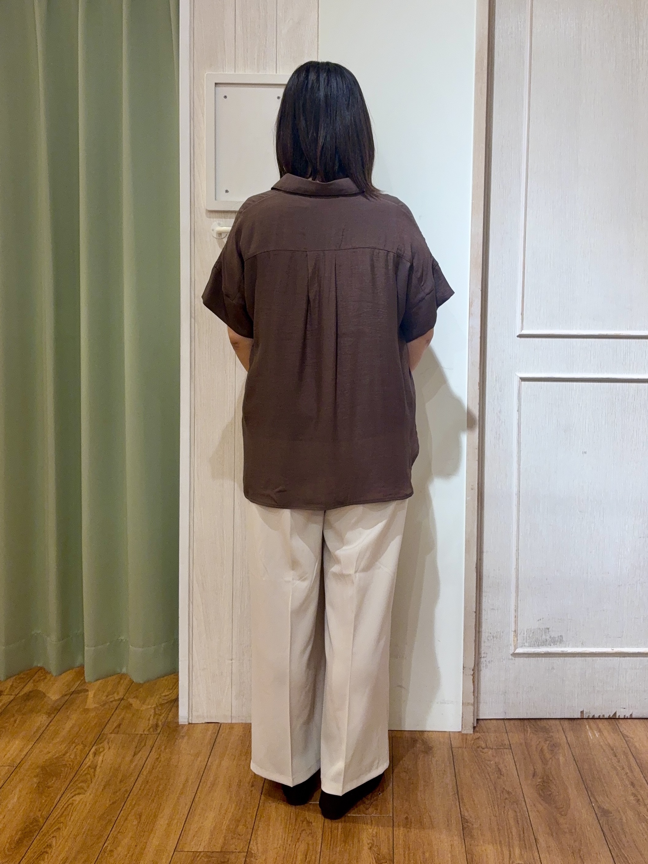 kumaさんの「SHOO･LA･RUE｜【2点セット/S-LL/洗濯機可】時短でコーデ決まる スラブスキッパーシャツ＋タンクトップ」を使ったコーディネート