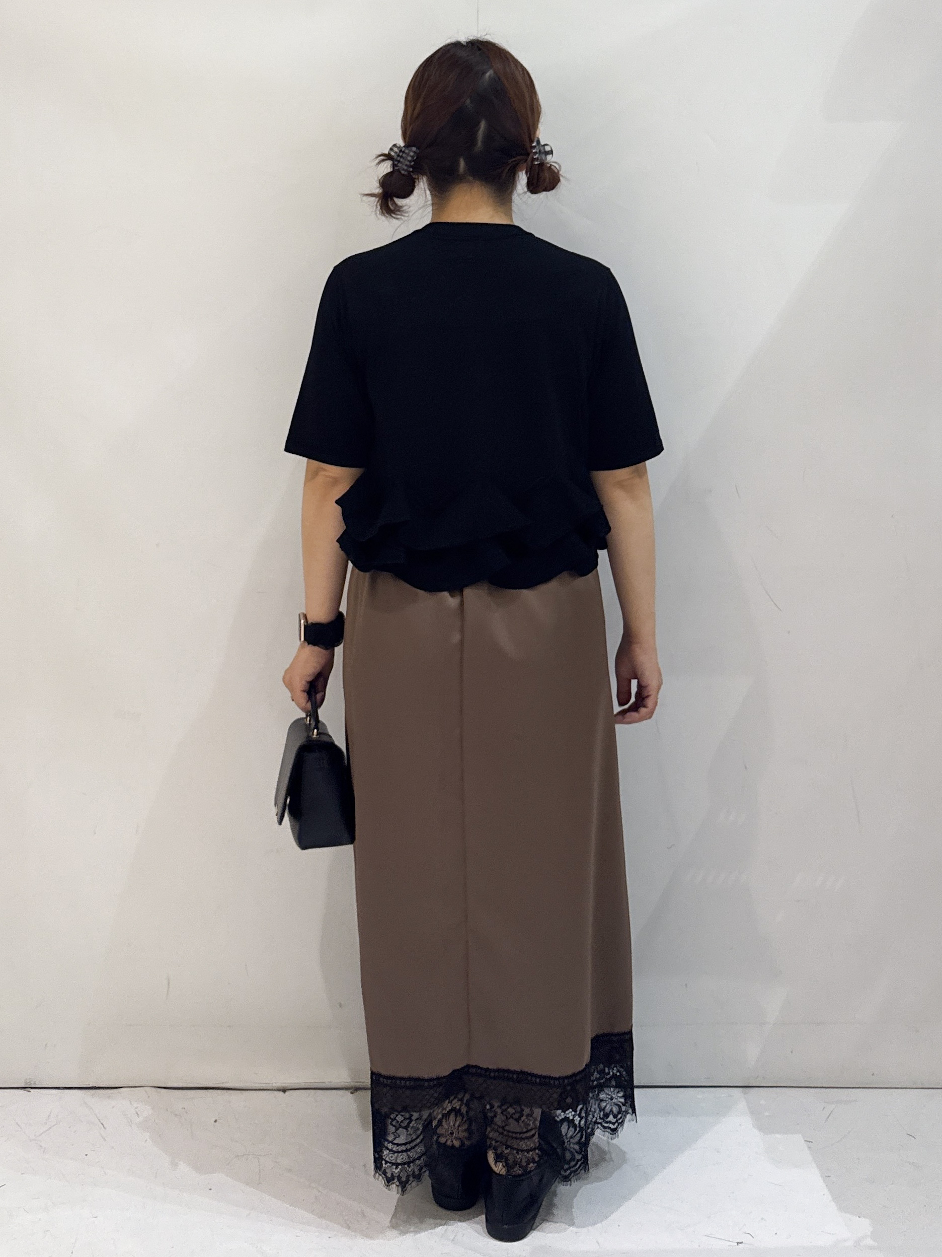 nakkoさんの「OPAQUE.CLIP｜【UVケア／遮熱性】裾フリルヘンリーネックニット《抗ピル／洗濯機OK》」を使ったコーディネート