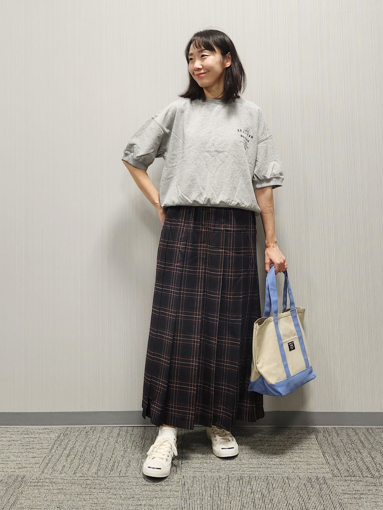 naraさんの「Dessin｜ハーフスリーブロゴプルオーバー」を使ったコーディネート