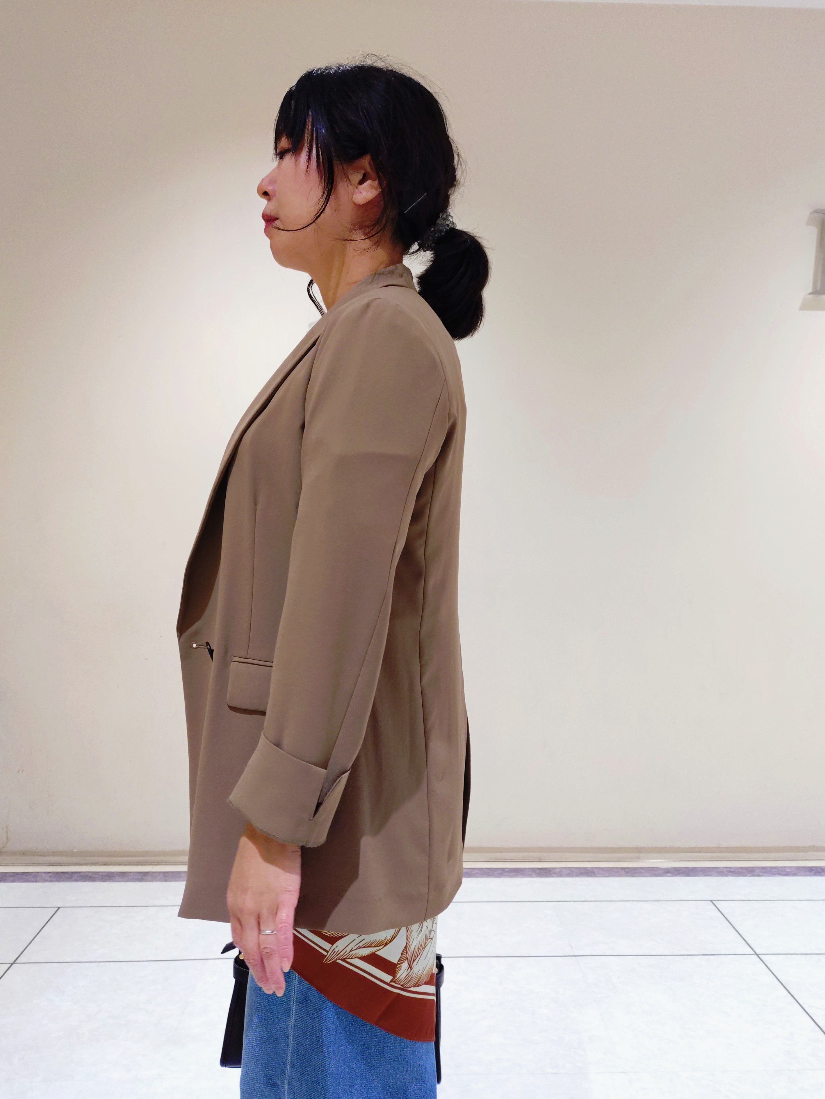 TOMOMIさんの「INDIVI｜【新作登場！】カーブシルエットデニム」を使ったコーディネート