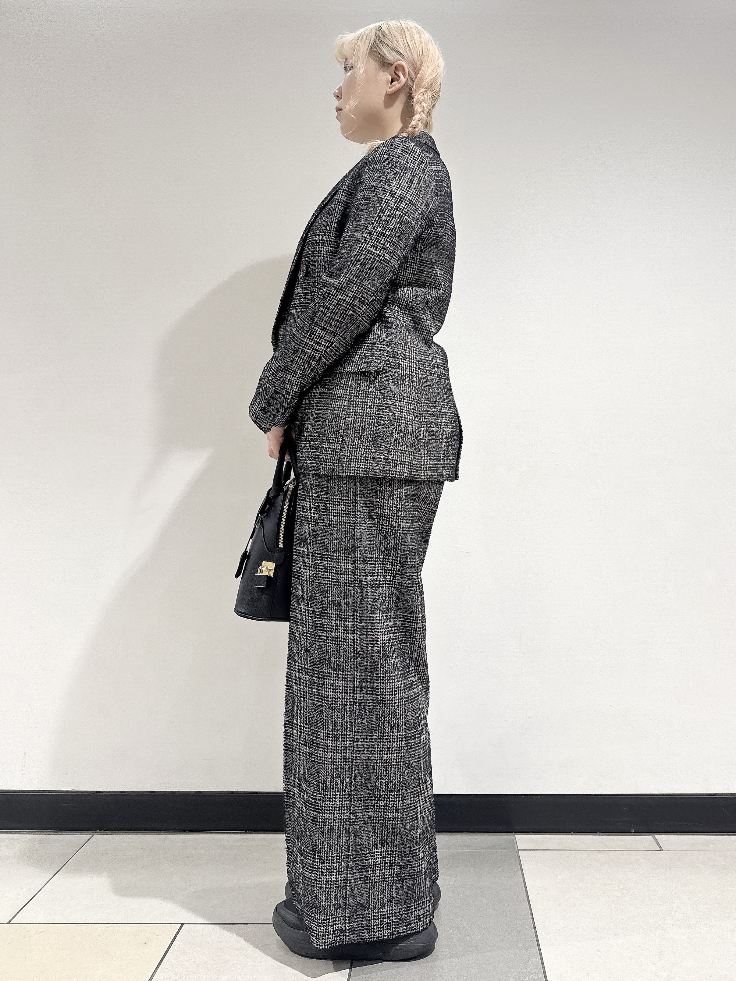 なかもとあきさんの「DRESSTERIOR｜【セットアップ可能】ループグレンチェックダブルジャケット」を使ったコーディネート