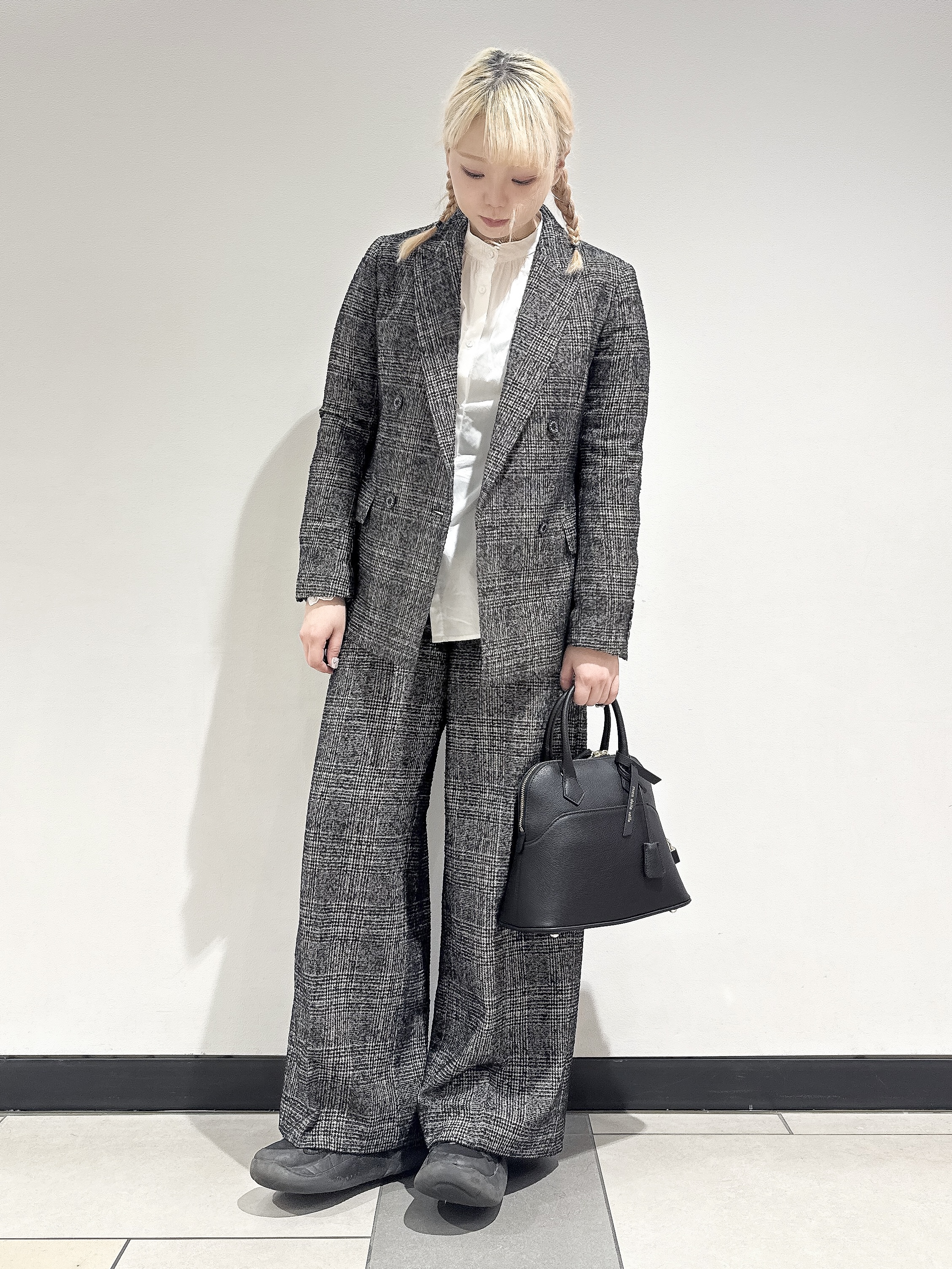 なかもとあきさんの「DRESSTERIOR｜【セットアップ可能】ループグレンチェックダブルジャケット」を使ったコーディネート