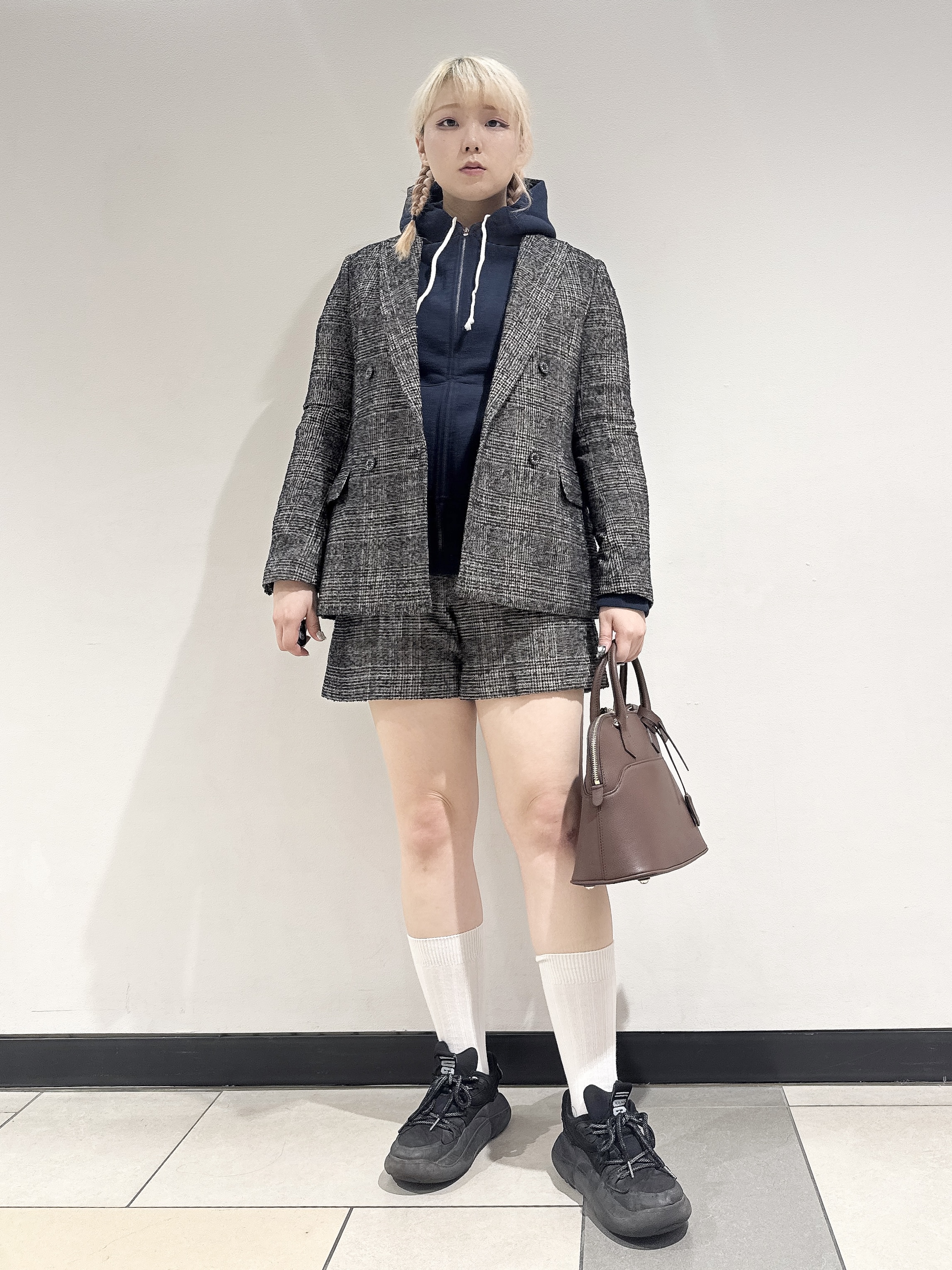 なかもとあきさんの「DRESSTERIOR｜【セットアップ可能】ループグレンチェックダブルジャケット」を使ったコーディネート