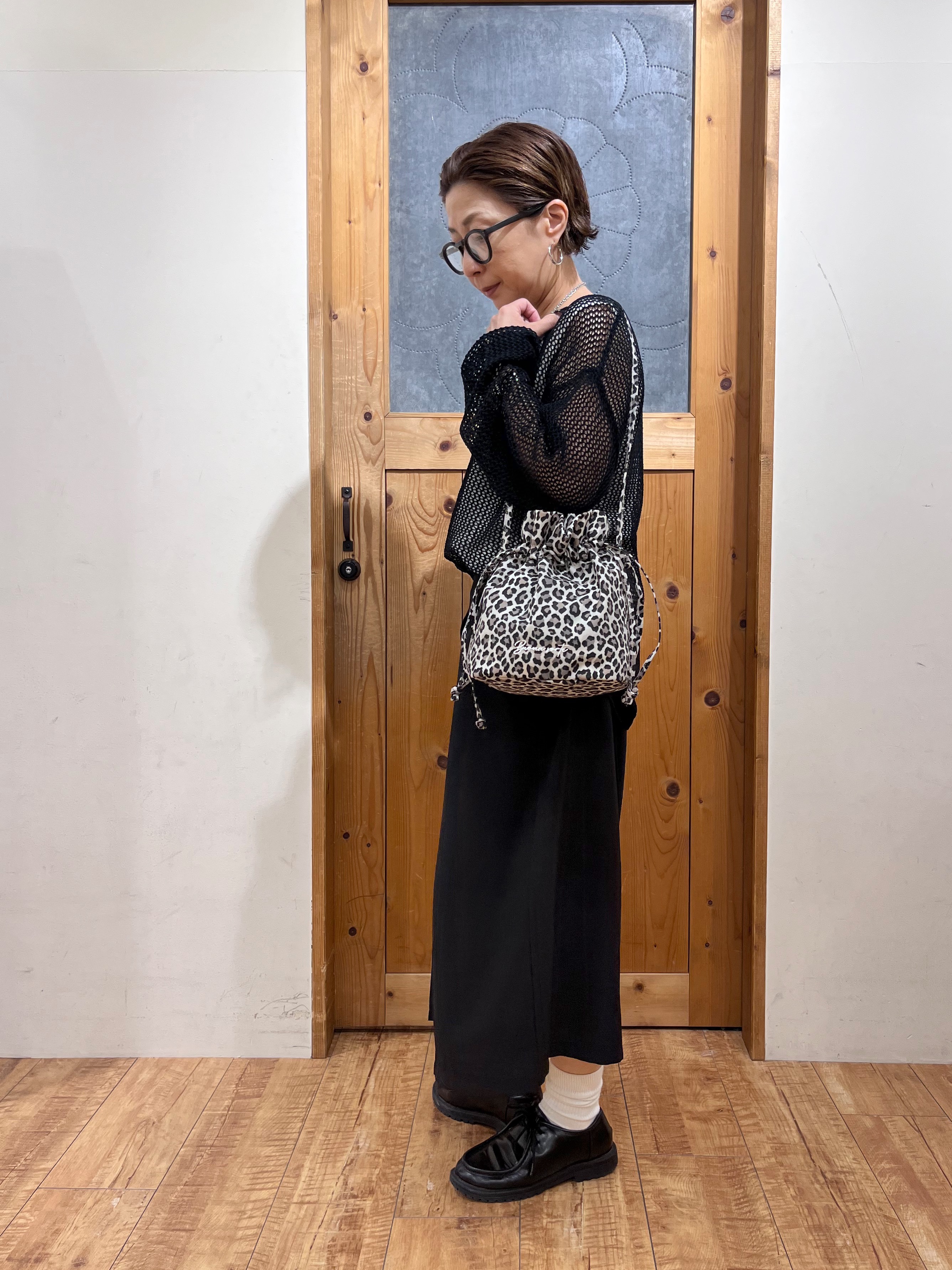 ゆみさんの「SHOO･LA･RUE｜【2点セット/洗濯機可/S-LL】ヘンリーネックメッシュニット+タンクトップセット」を使ったコーディネート
