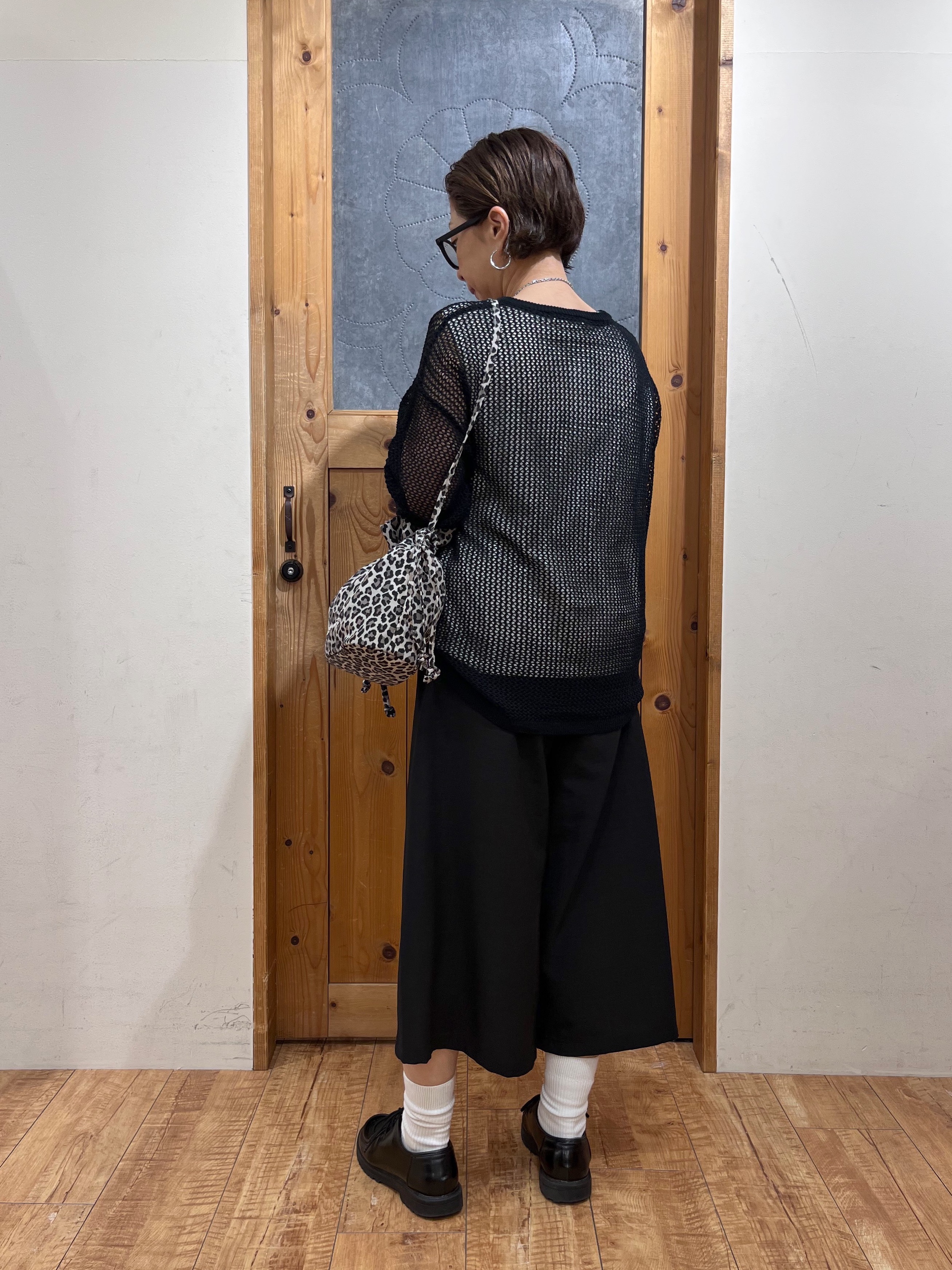 ゆみさんの「SHOO･LA･RUE｜【2点セット/洗濯機可/S-LL】ヘンリーネックメッシュニット+タンクトップセット」を使ったコーディネート
