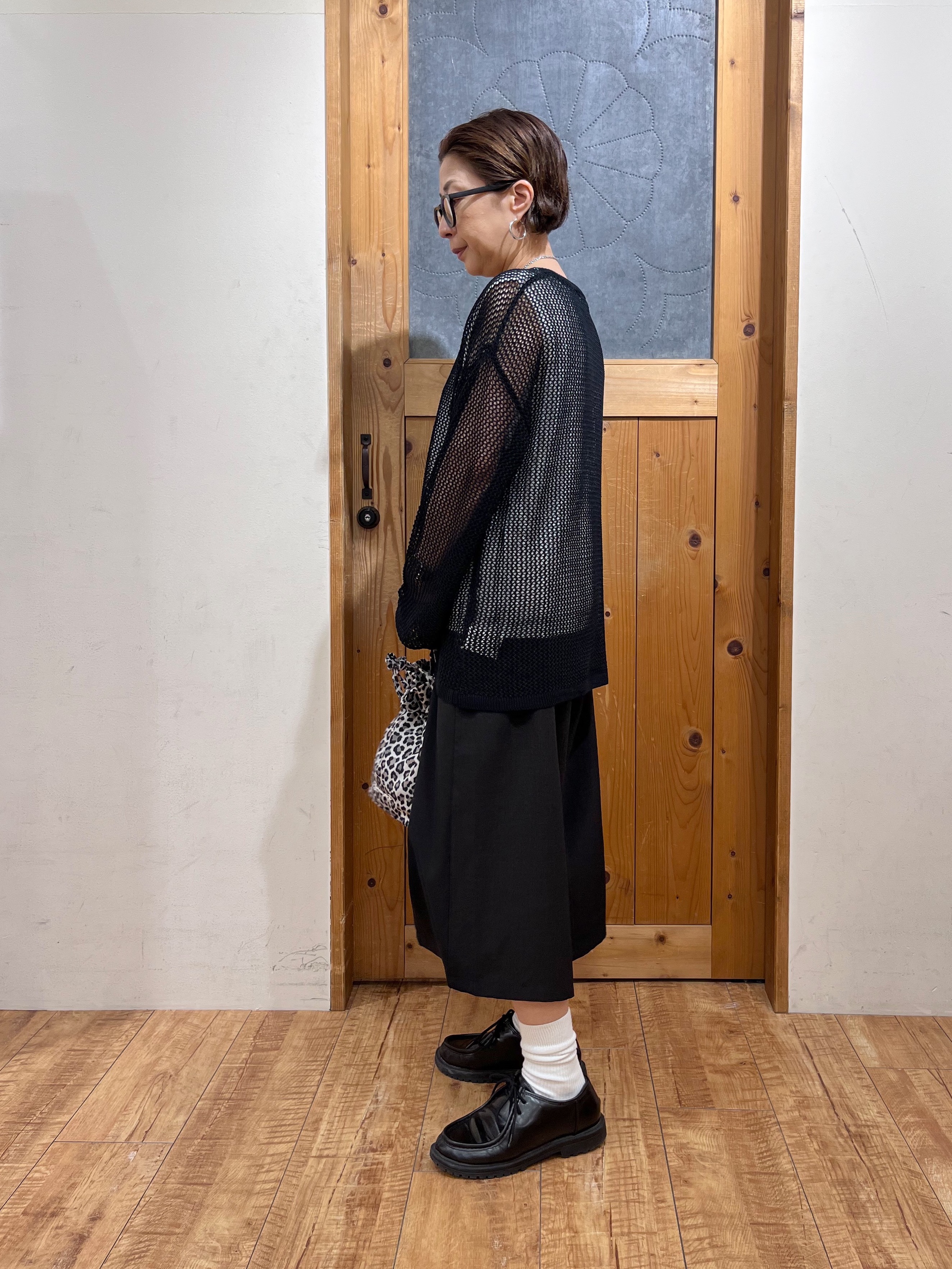 ゆみさんの「SHOO･LA･RUE｜【2点セット/洗濯機可/S-LL】ヘンリーネックメッシュニット+タンクトップセット」を使ったコーディネート