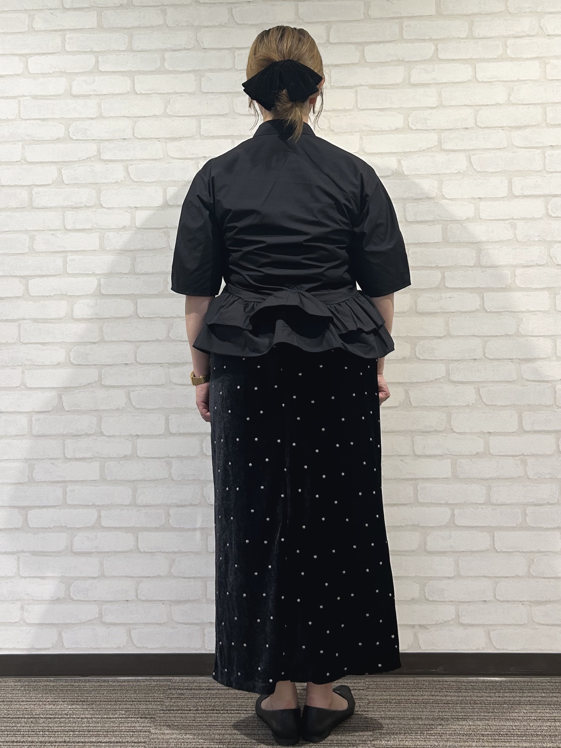 mochiさんの「OPAQUE.CLIP｜裾ラッフルデザインブラウス【洗濯機OK】」を使ったコーディネート