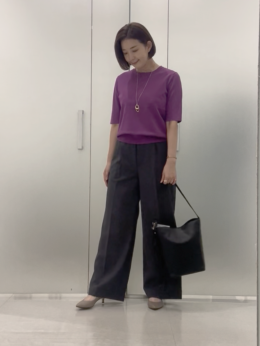 まどかさんの「UNTITLED｜【アンサンブル可/きれいめ/通勤】コンパクト5分袖ニット」を使ったコーディネート