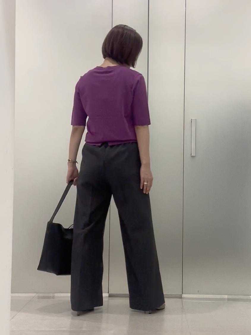 まどかさんの「UNTITLED｜【アンサンブル可/きれいめ/通勤】コンパクト5分袖ニット」を使ったコーディネート