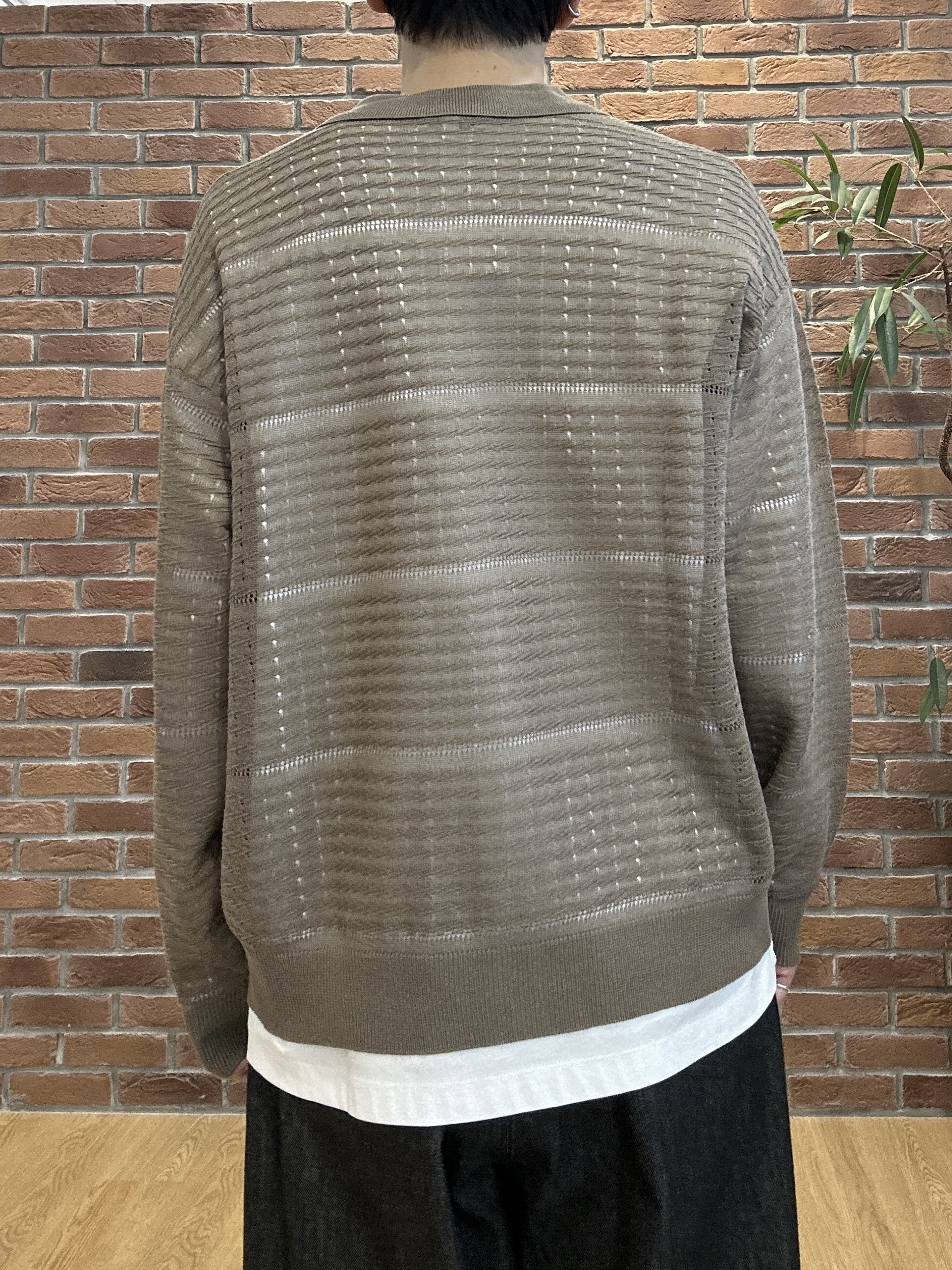 ドイさんの「tk.TAKEO KIKUCHI｜【色褪せしにくいデニム】Comfy Fadeless Denim Seriesワイドストレートデニム」を使ったコーディネート