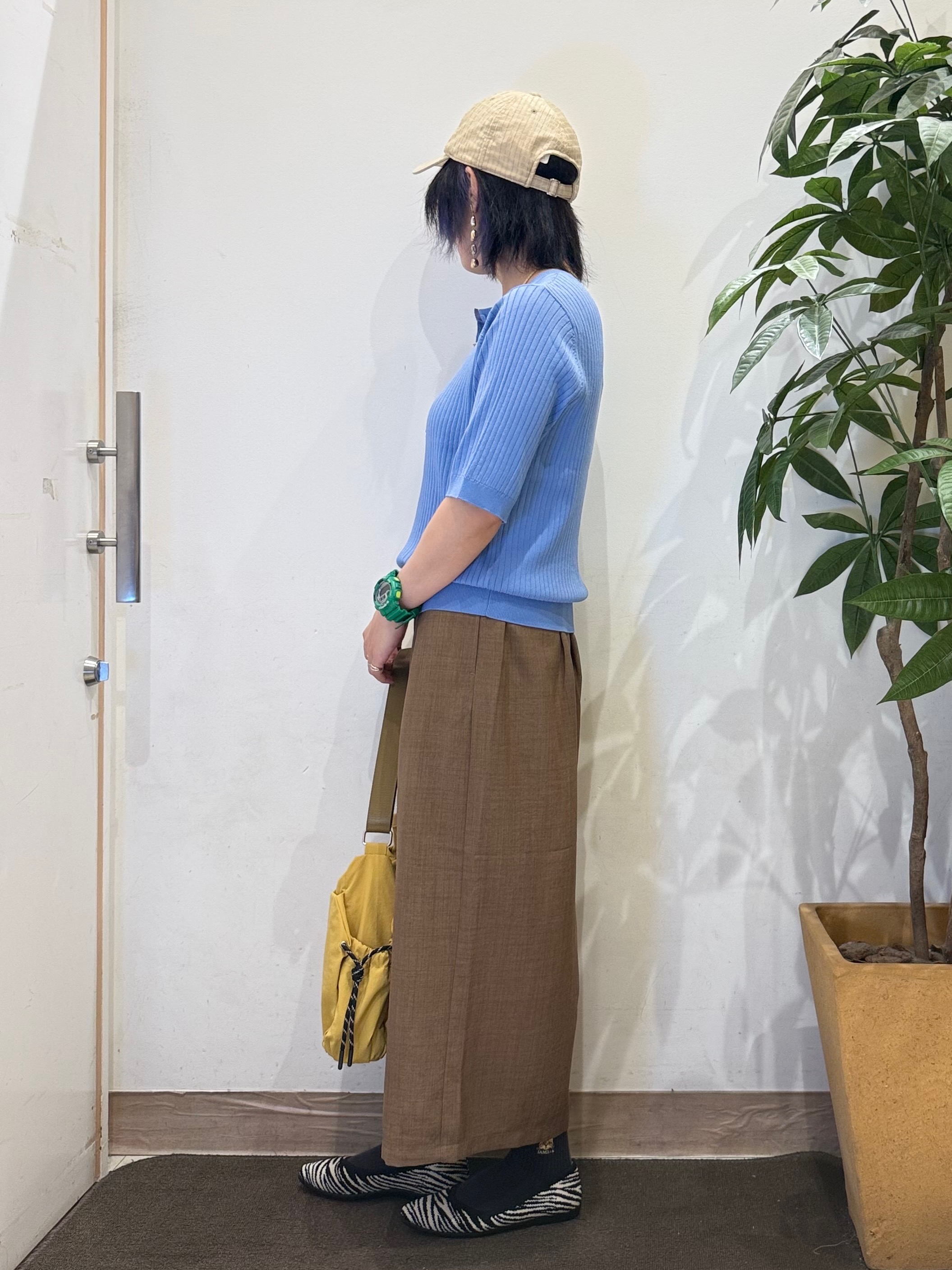 misakiさんの「SHOO･LA･RUE｜【S-LL】抜け感ある着こなしに ヘンリーネック リブニット」を使ったコーディネート