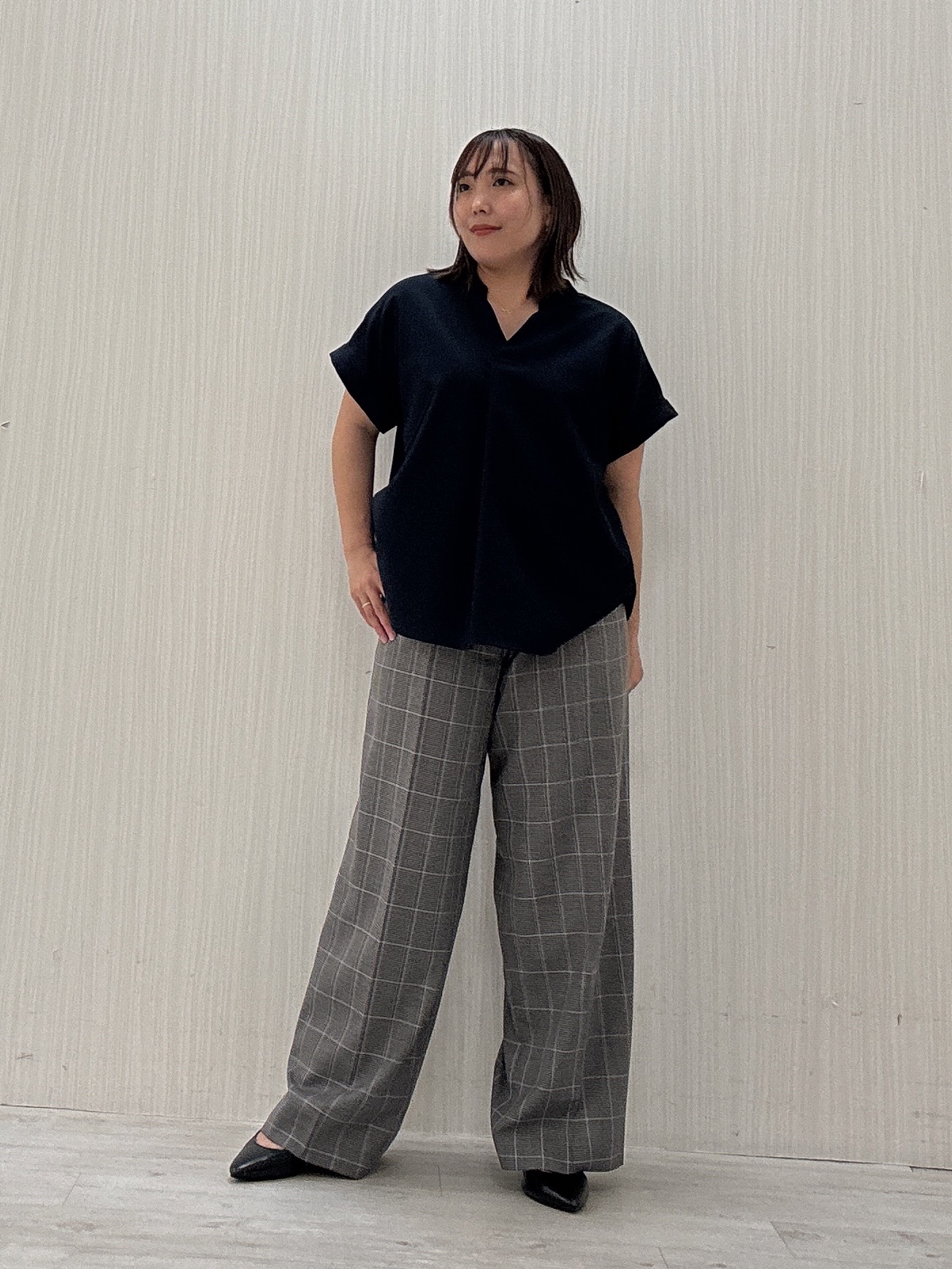 ayakaさんの「UNTITLED｜【残暑も快適/セットアップ可/接触冷感】エアリークールブラウス」を使ったコーディネート