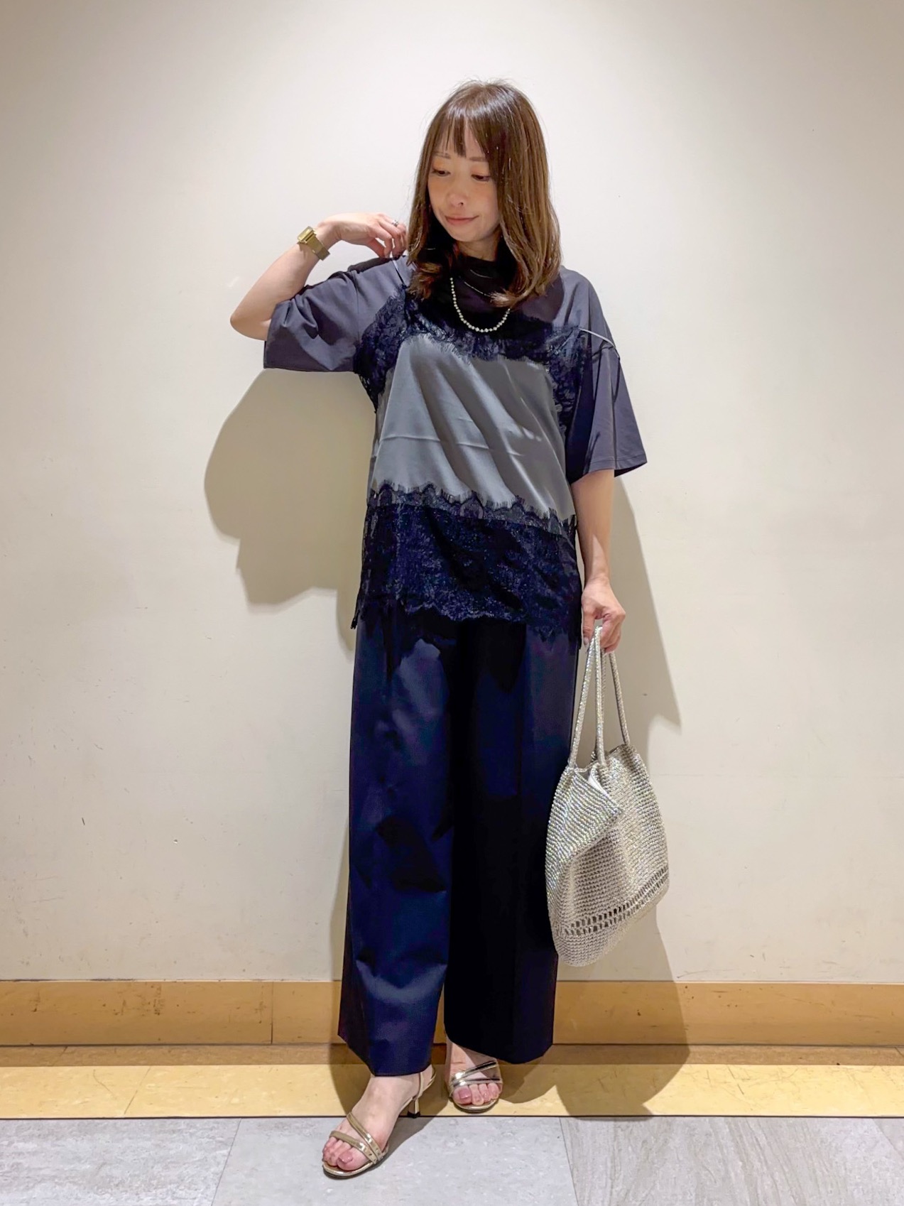 sattoさんの「UNTITLED｜【1枚でもセットでも】レースキャミ付きプルオーバー」を使ったコーディネート
