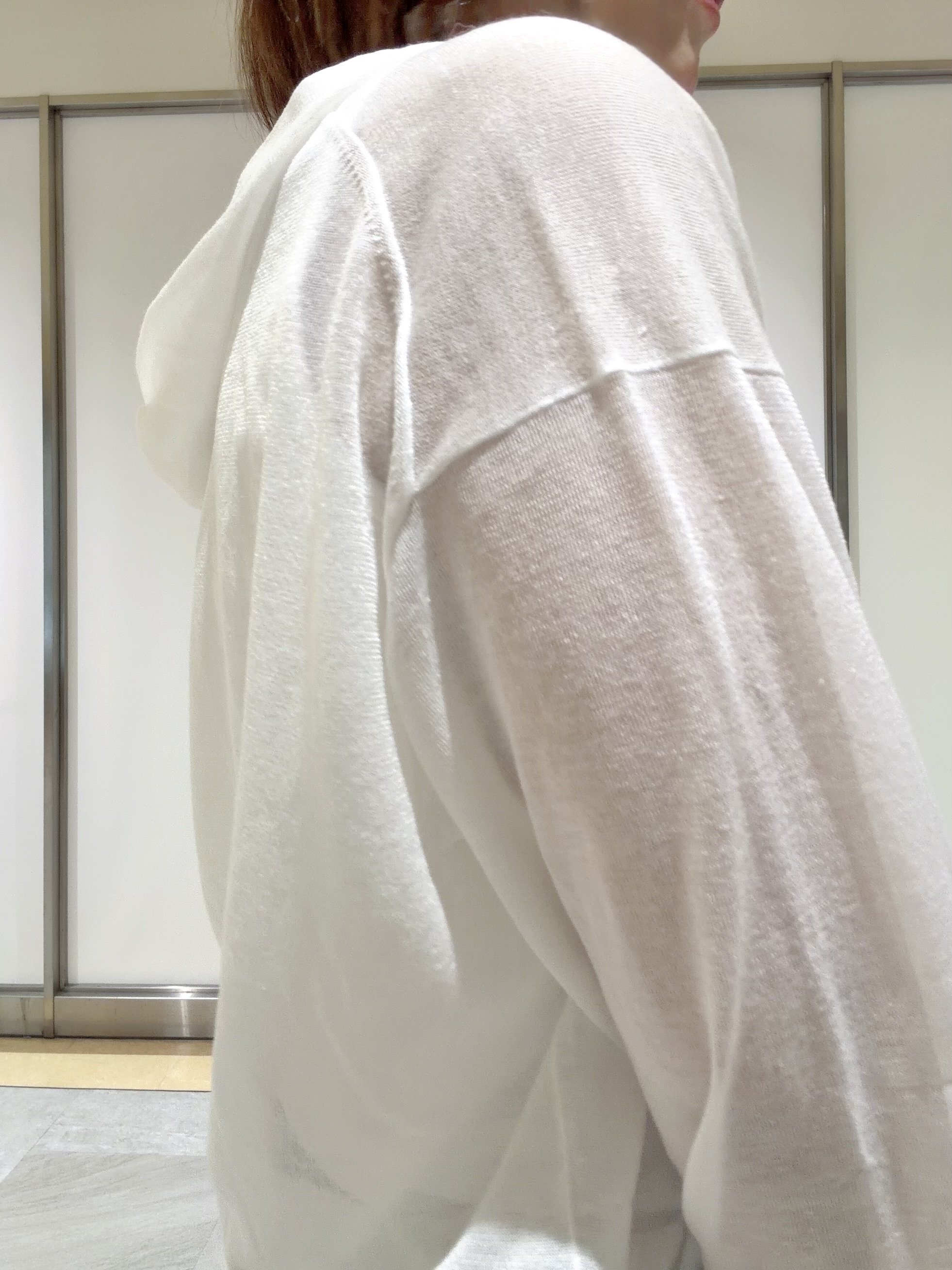 mayutaさんの「INDIVI｜【洗える／シアー】フーディー カーディガンニット」を使ったコーディネート