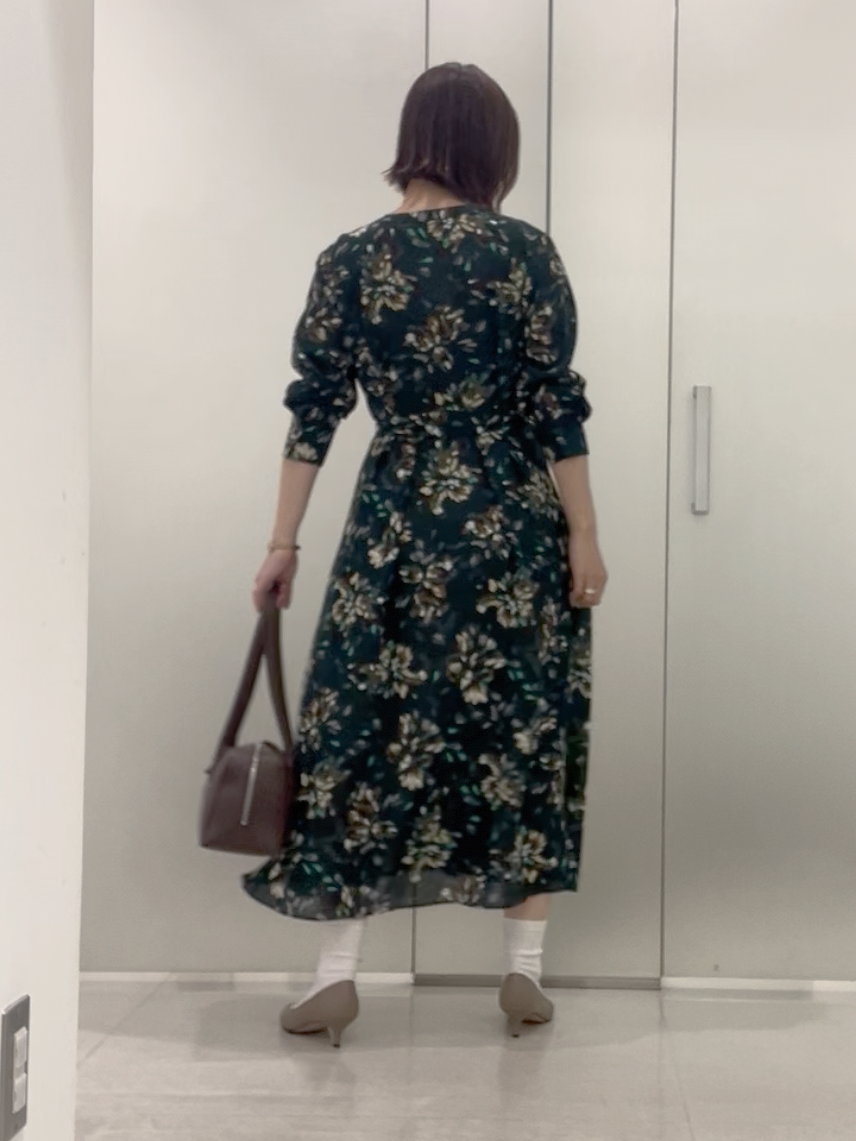 まどかさんの「UNTITLED｜フラワープリントワンピース」を使ったコーディネート