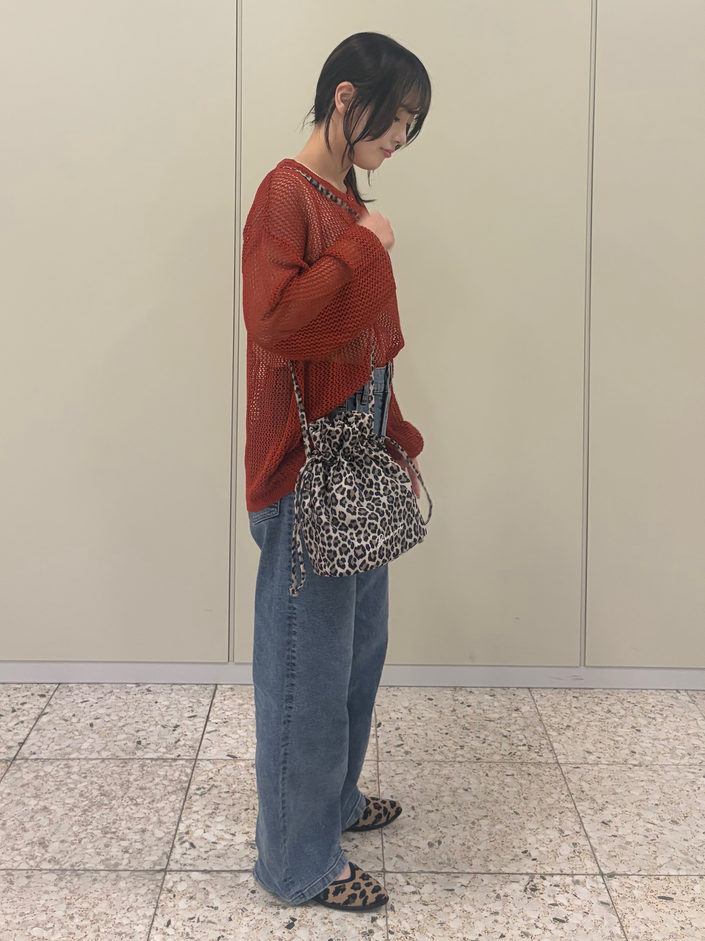 ひよりん⭐️さんの「SHOO･LA･RUE｜【2点セット/洗濯機可/S-LL】ヘンリーネックメッシュニット+タンクトップセット」を使ったコーディネート