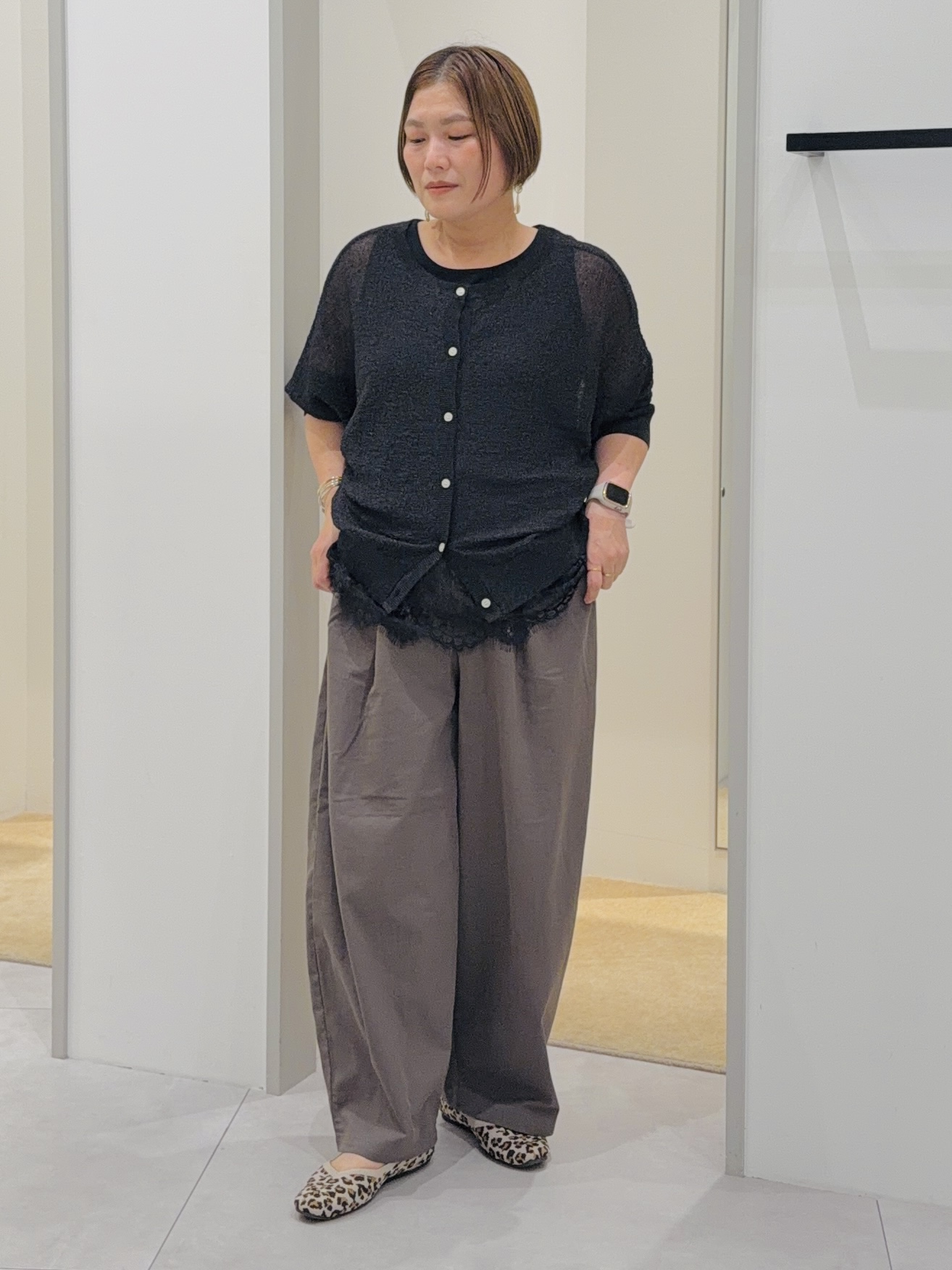 タナさんの「THE SHOP TK｜【冷房対策に】しぼしぼカーディガン」を使ったコーディネート
