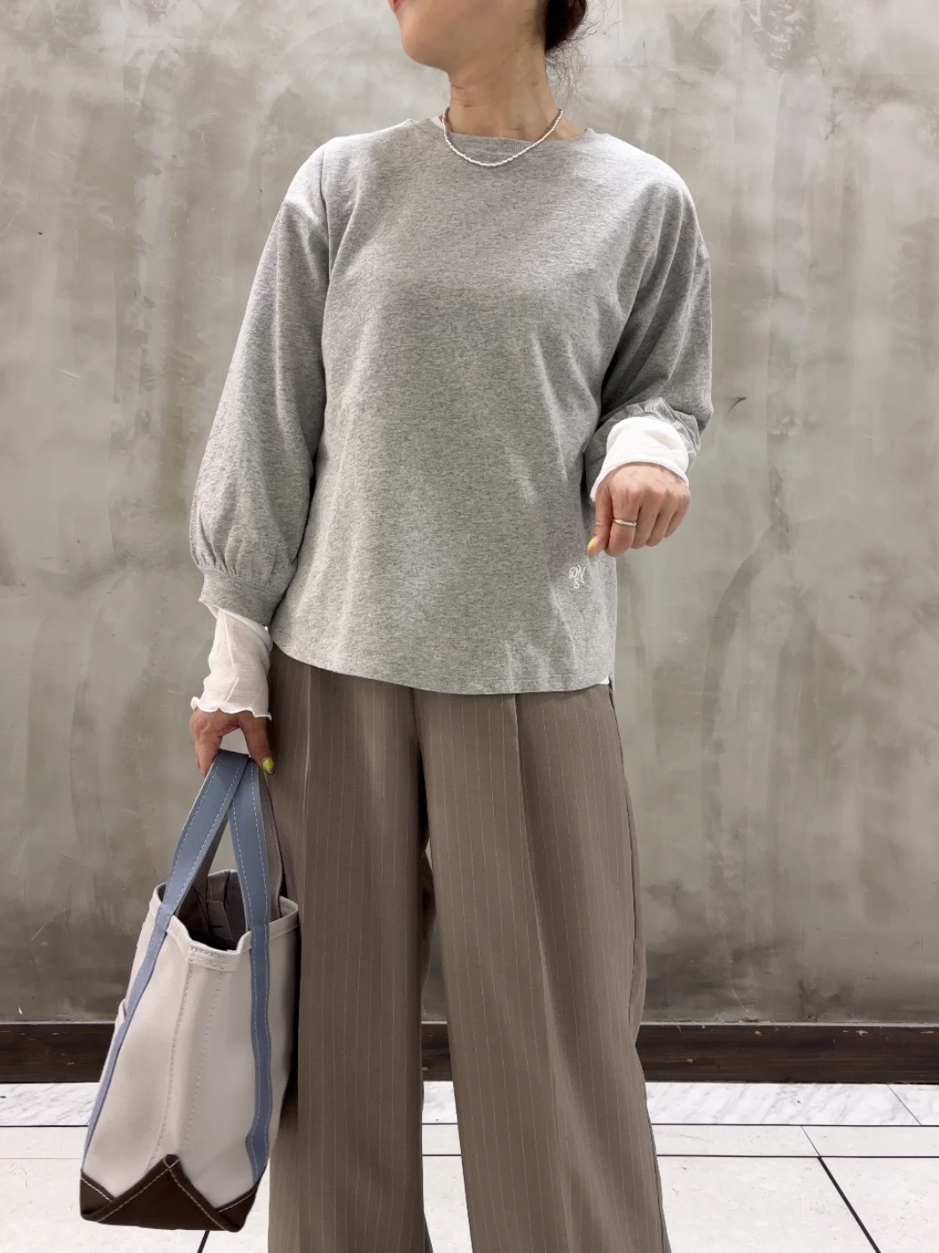 Yasucoさんの「Dessin｜バックヘンリーカットソー長袖」を使ったコーディネート