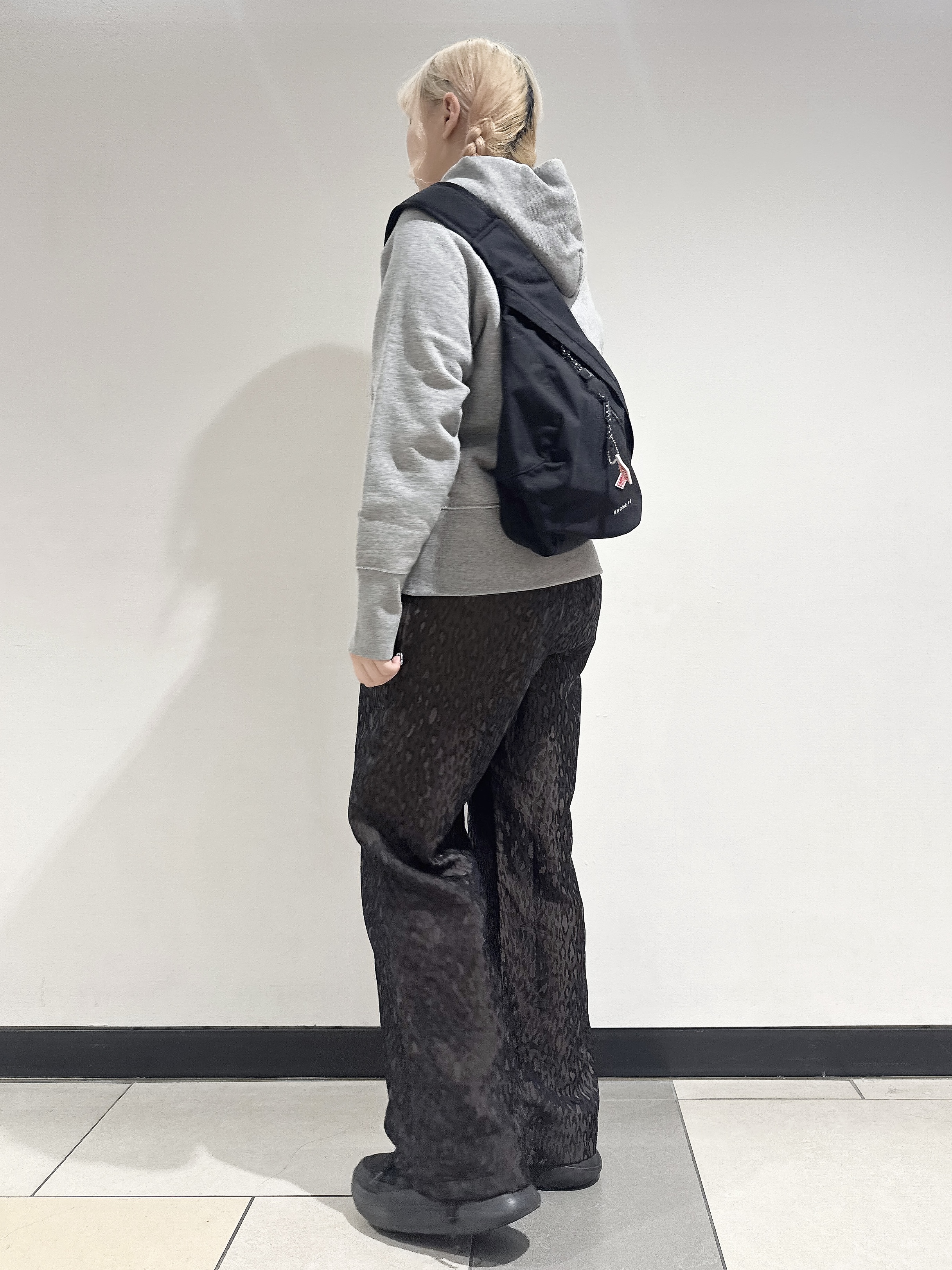 なかもとあきさんの「DRESSTERIOR｜デキシー吊裏毛ジップアップパーカ」を使ったコーディネート