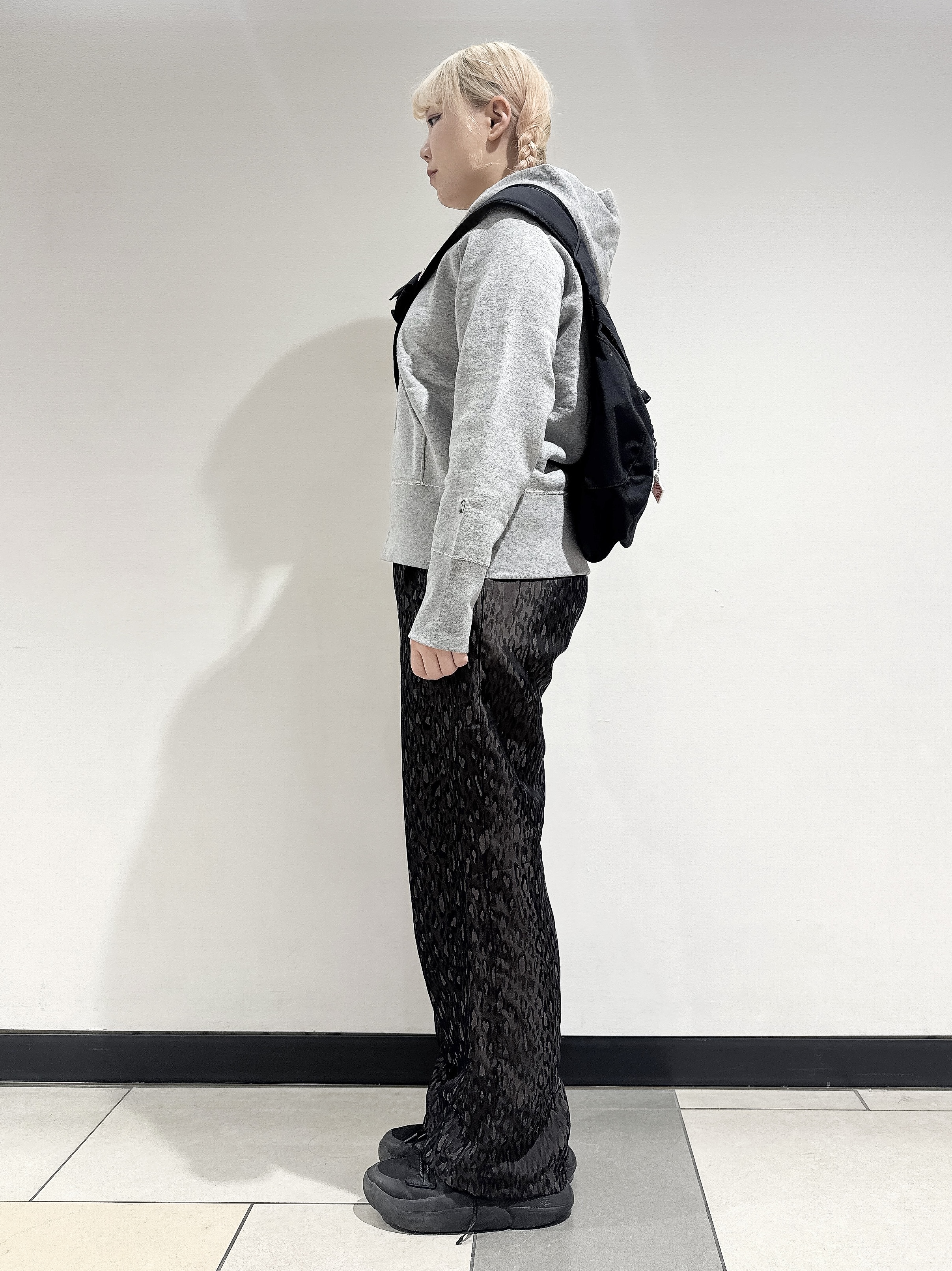 なかもとあきさんの「DRESSTERIOR｜デキシー吊裏毛ジップアップパーカ」を使ったコーディネート
