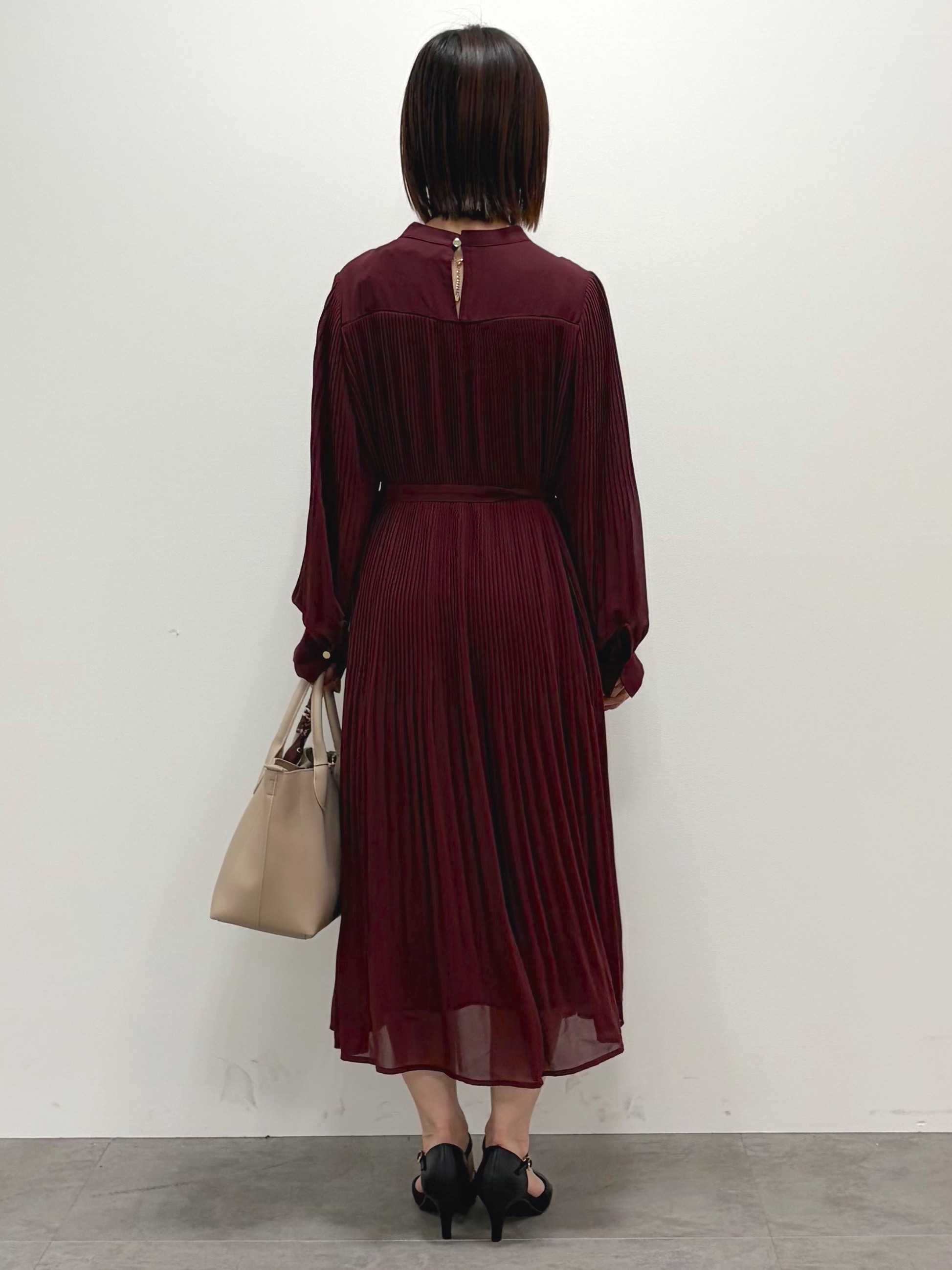 kozuさんの「index｜【XS-3L】ジョーゼットアソートプリーツワンピース《洗濯機OK／防シワ／イージーアイロン》」を使ったコーディネート