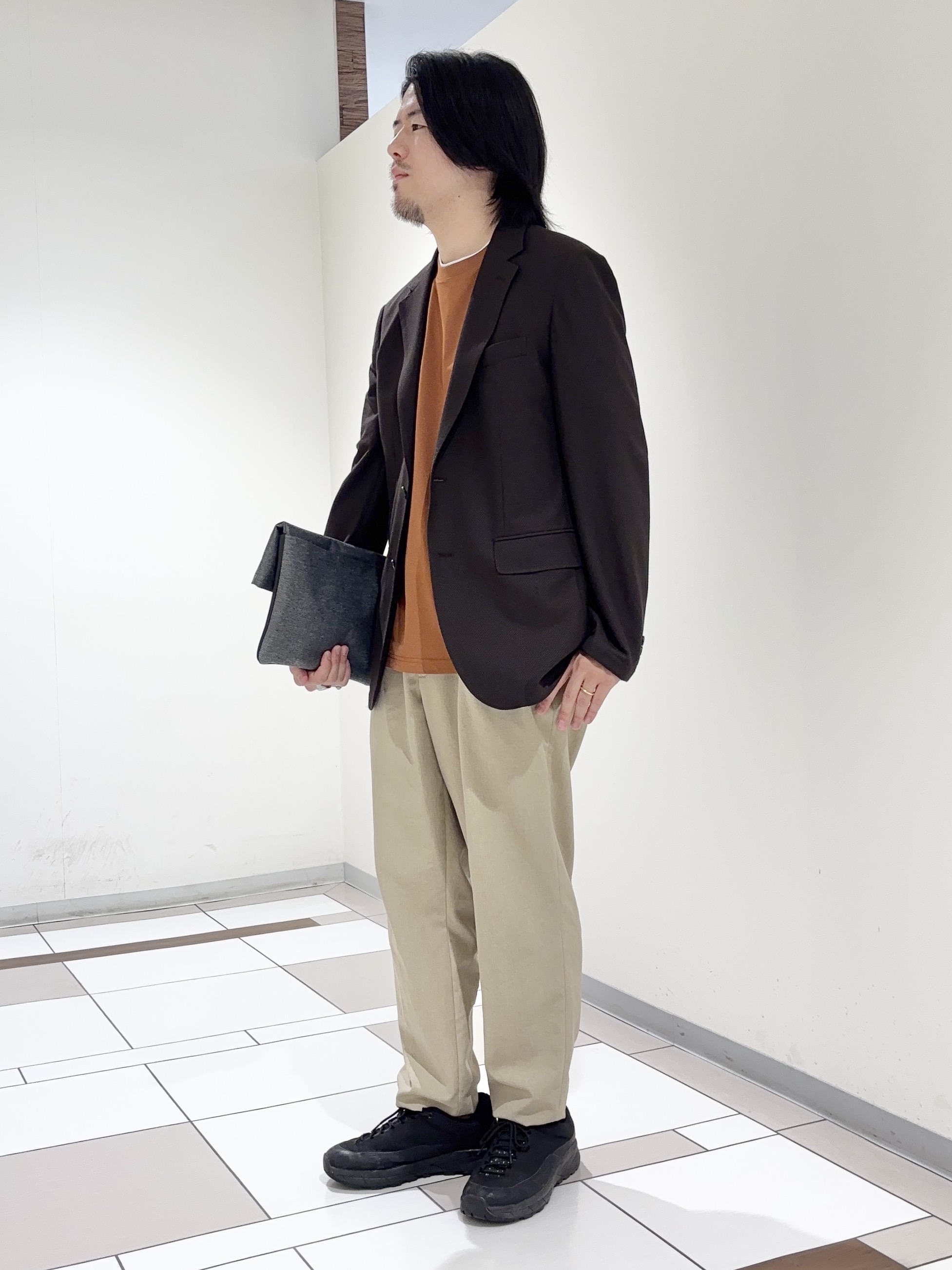 及川さんの「TAKEO KIKUCHI｜【抗菌防臭】CALCULO（R）ジャージ ジャケット」を使ったコーディネート