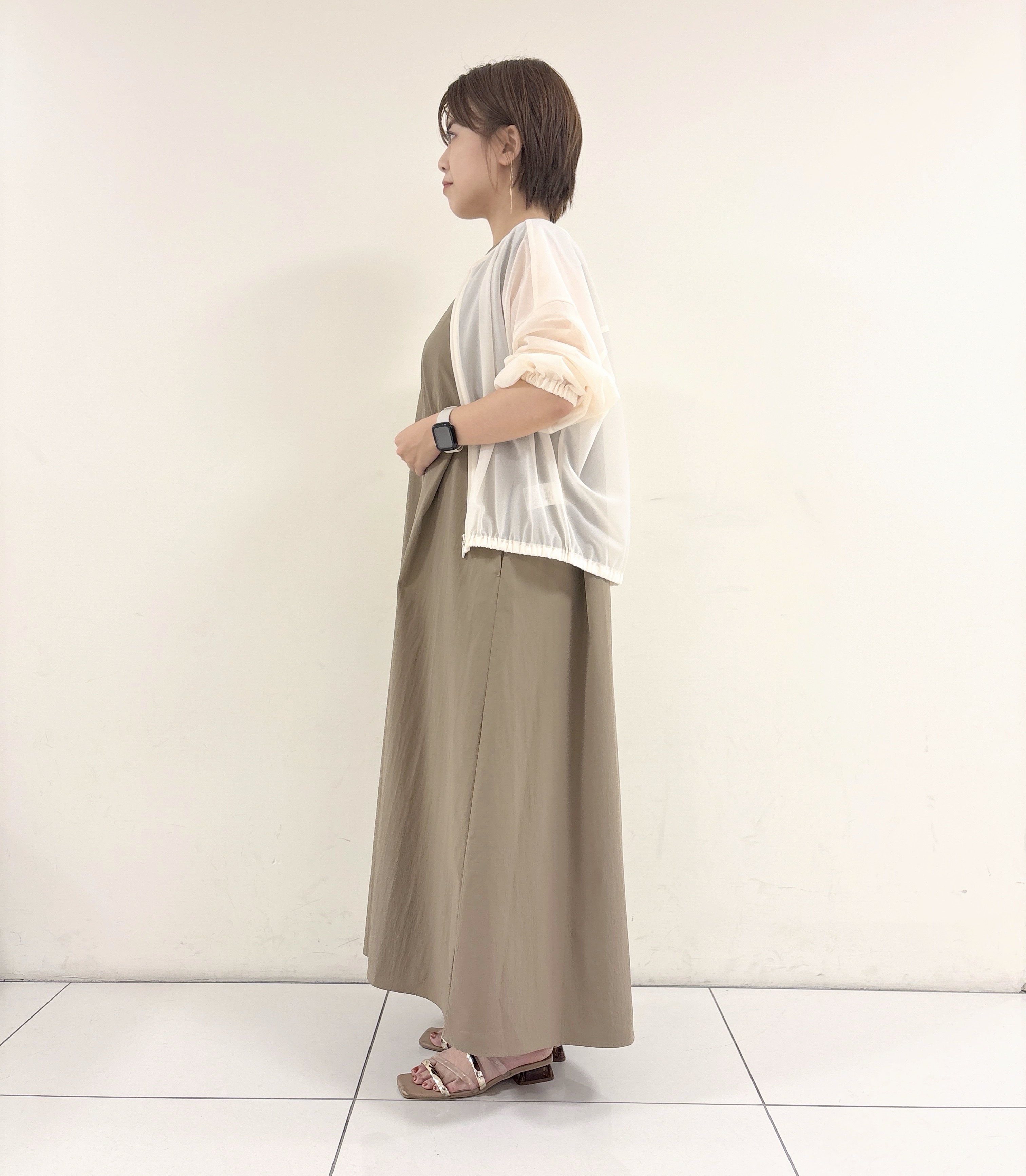 ayumiさんの「UNTITLED｜【秋羽織り/ジップ】トリコットシアーブラウス」を使ったコーディネート