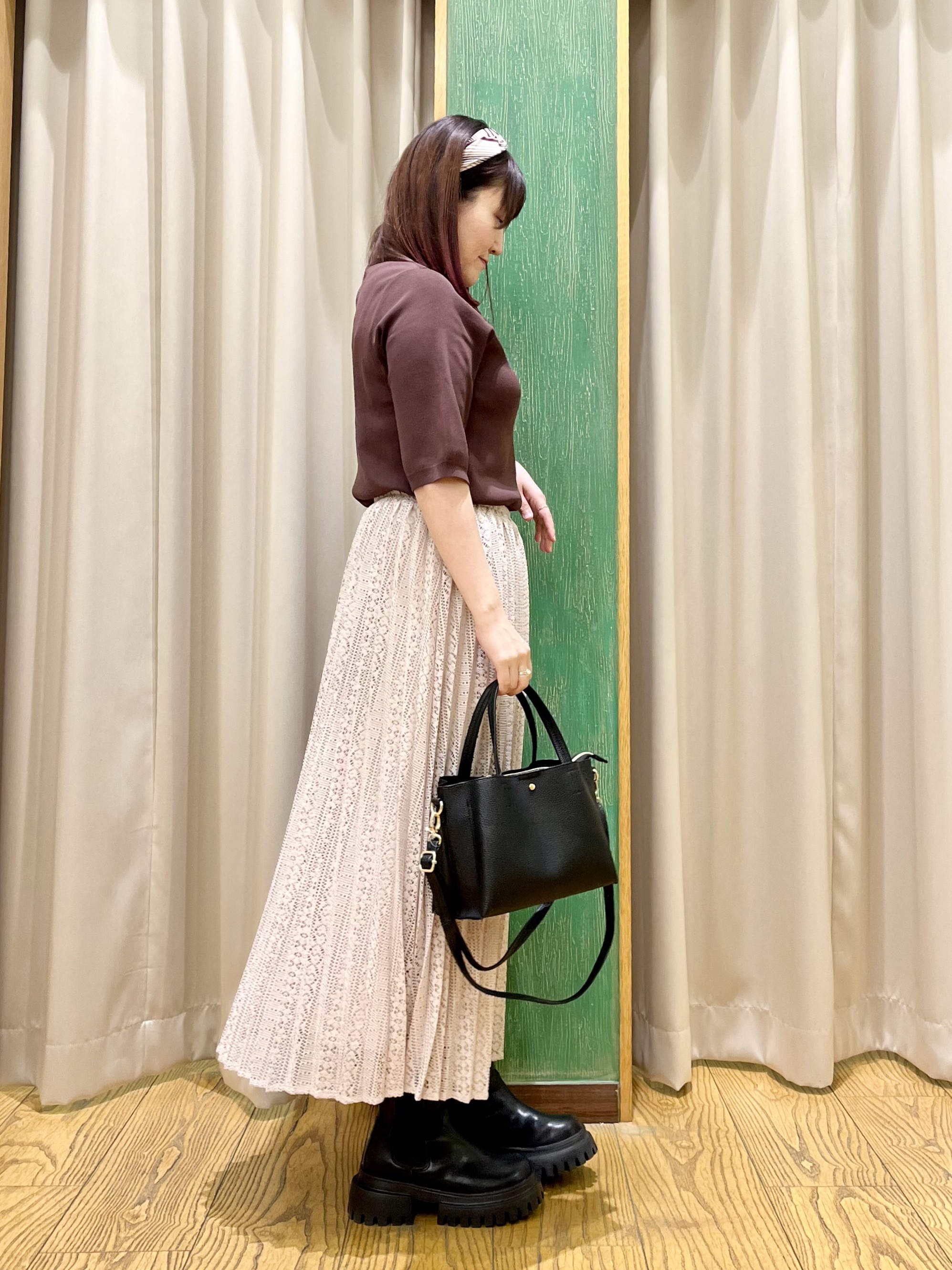 ゆっきーさんの「SHOO･LA･RUE｜【ガンガン洗える/ひんやり/UV/毛玉になりにくい】二の腕見せない 5分袖ニット」を使ったコーディネート