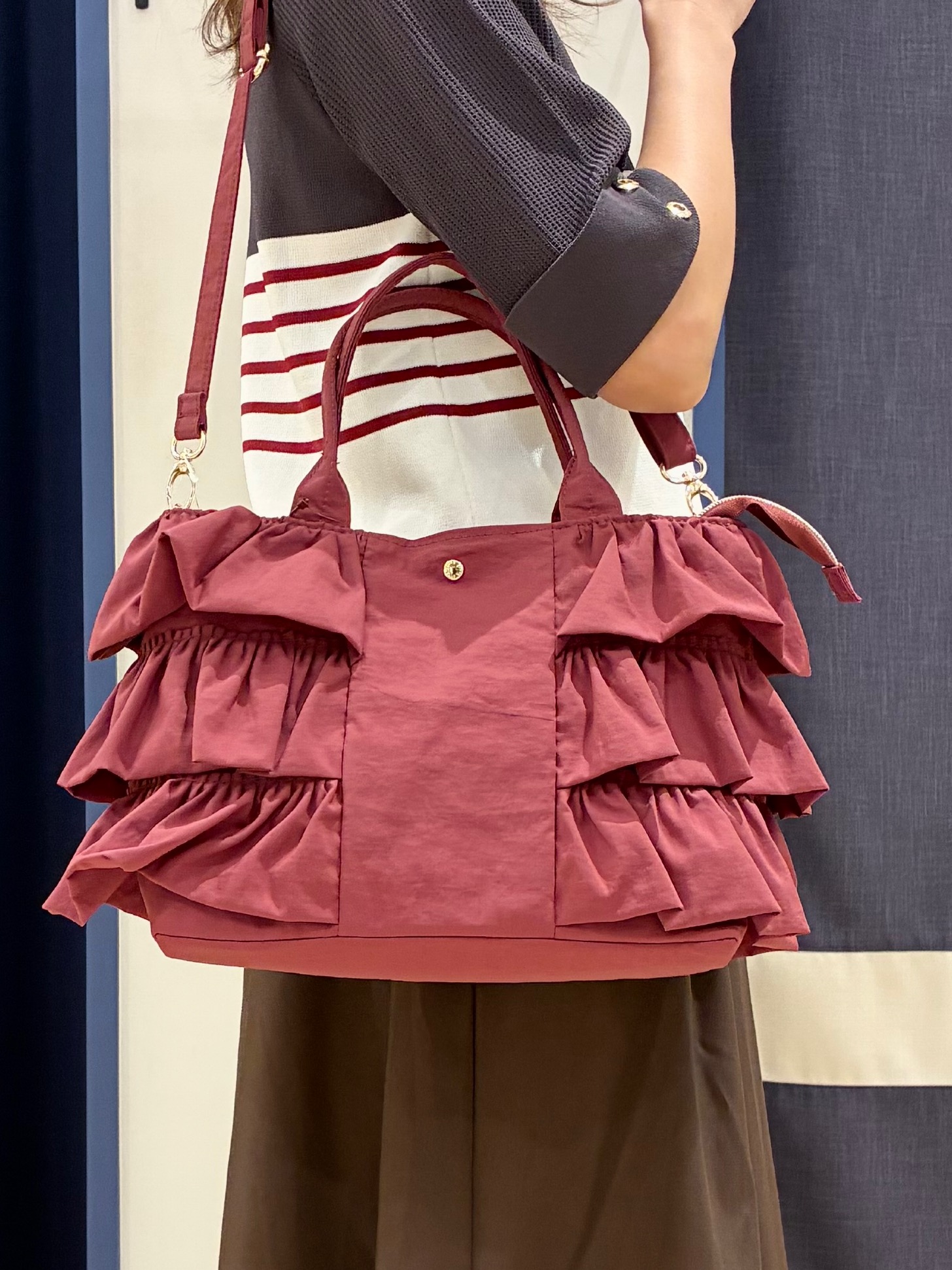 Orikaさんの「grove｜新色追加！【シリーズ累計36万枚/名品ニット】やわらかドライタッチ 袖メッシュ編みニット」を使ったコーディネート