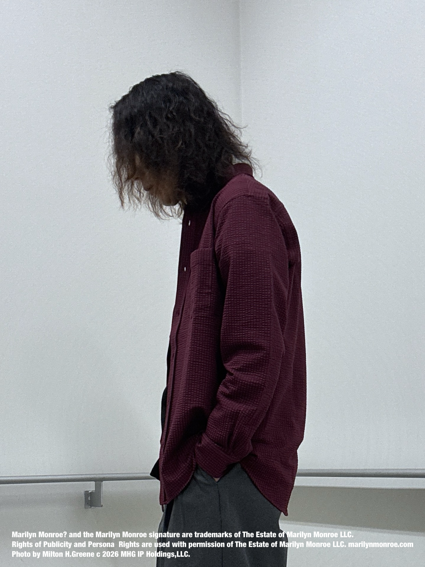 おーのさんの「TAKEO KIKUCHI｜【抗菌防臭/シーズンレス】シアサッカー ジャージシャツ」を使ったコーディネート
