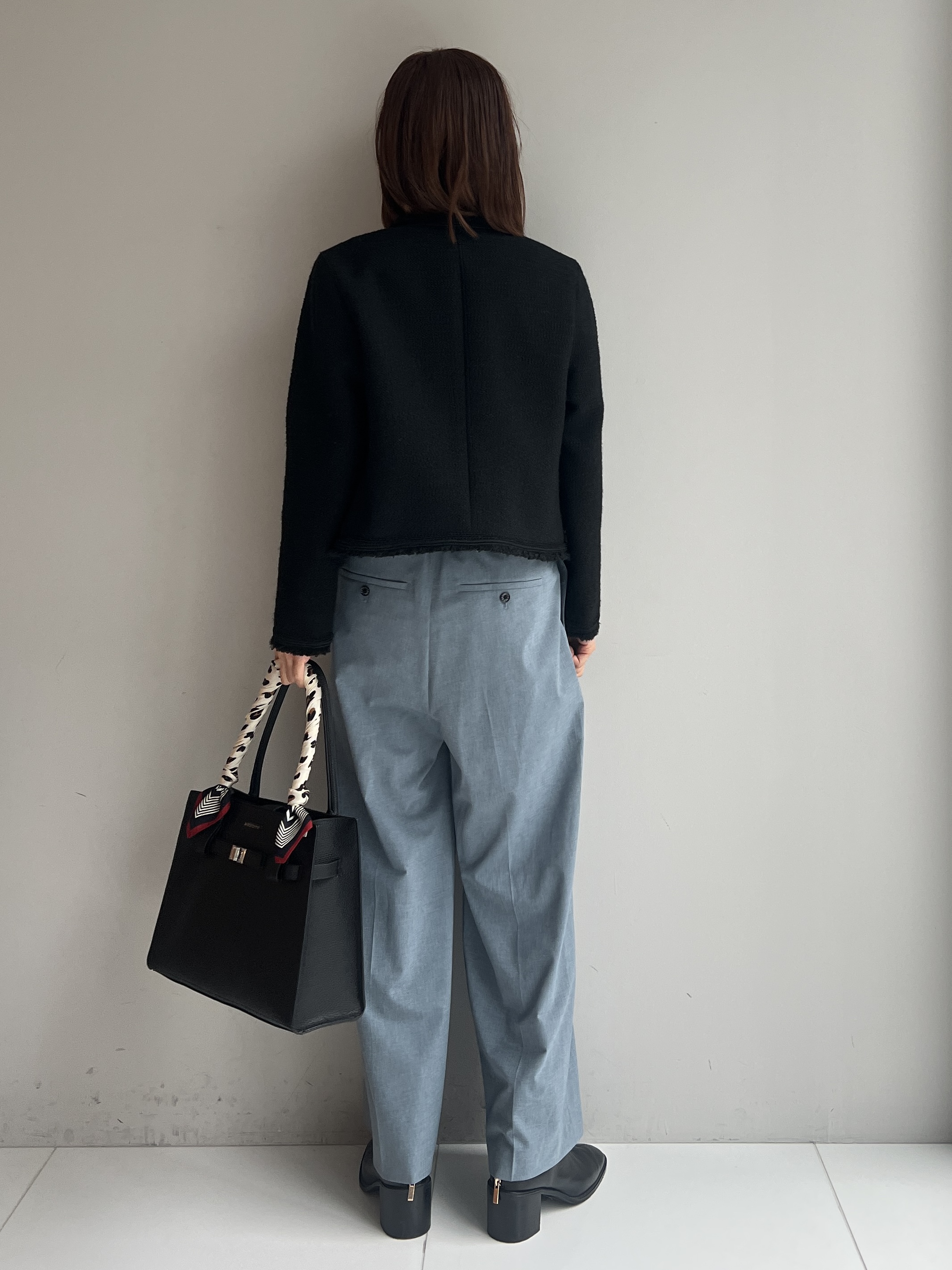 misaさんの「DRESSTERIOR｜レオパードシルクスカーフ」を使ったコーディネート