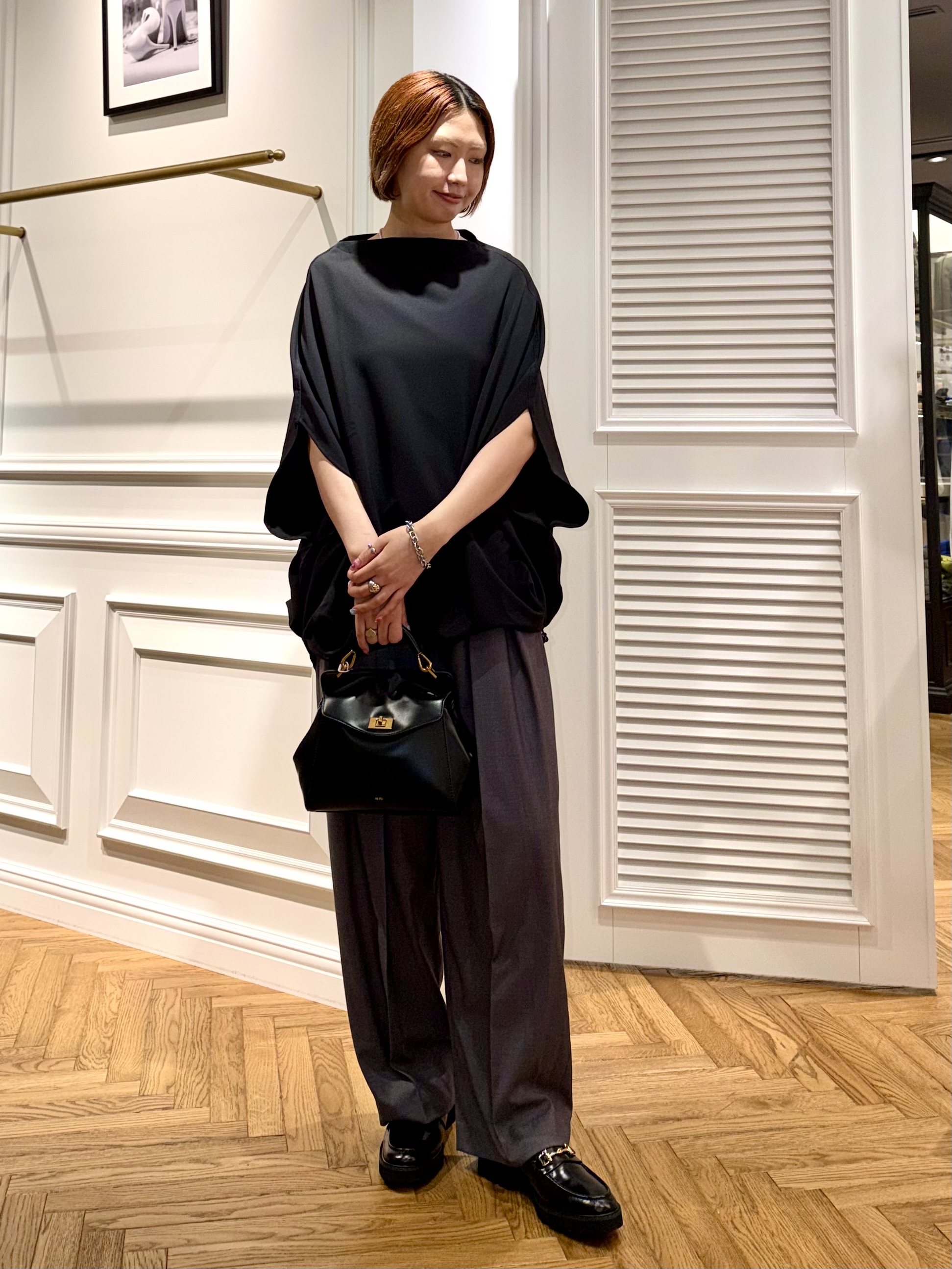 renaさんの「DRESSTERIOR｜ソフトカーブ2タックパンツ」を使ったコーディネート