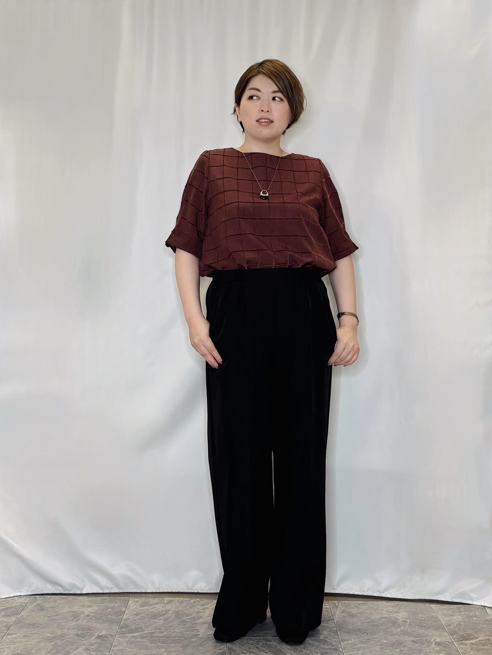 たみさんの「SHOO･LA･RUE｜【セットアップ可/S-LL】夏でも感じられる秋気分 モールチェックタックスリーブ ブラウス」を使ったコーディネート