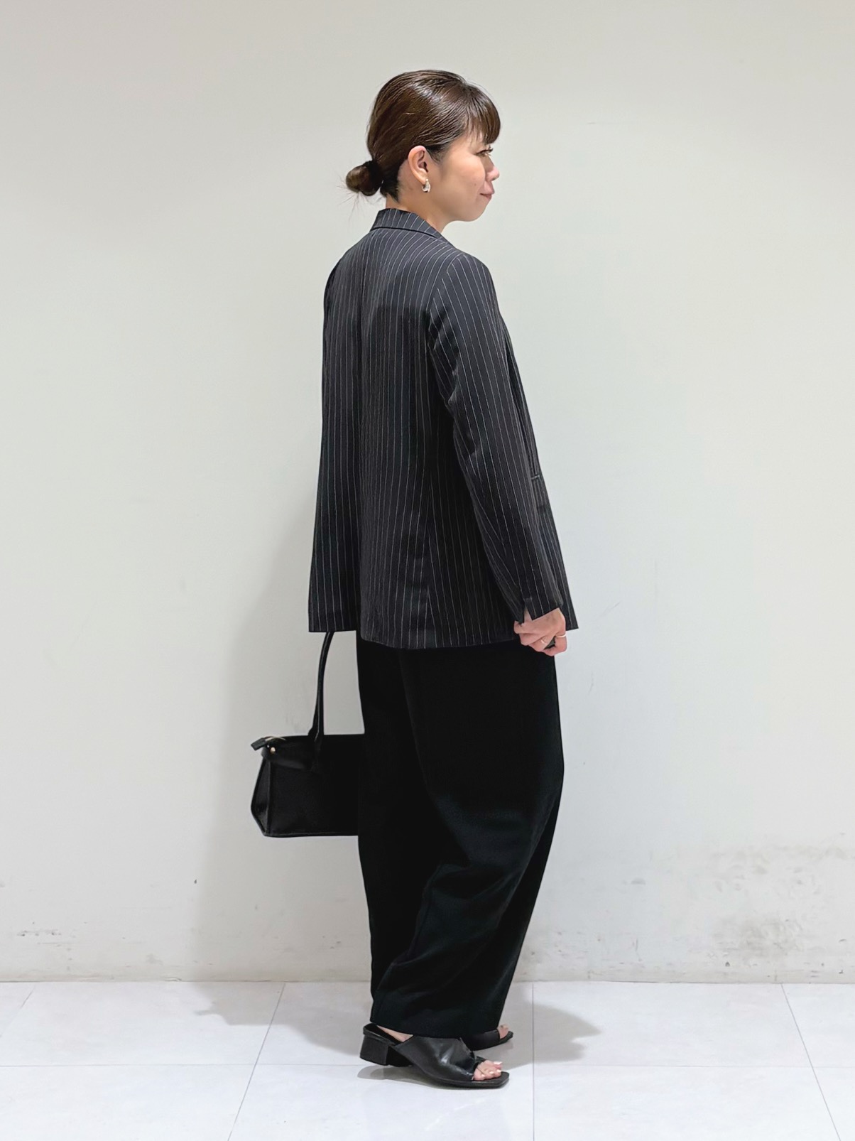 tsuyuさんの「INDIVI｜【収納力◎／トレンド】スクエアトートバッグ」を使ったコーディネート