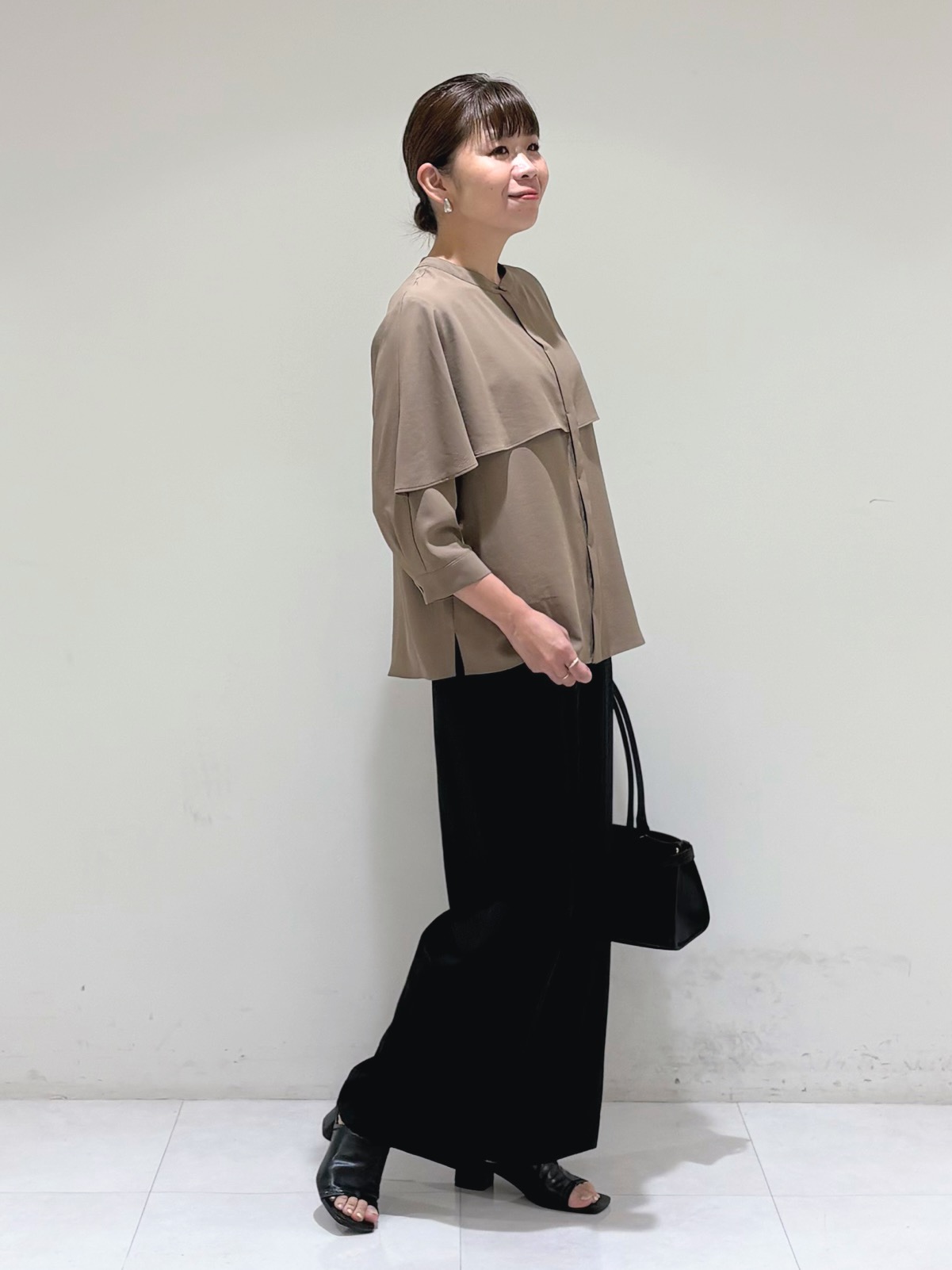 tsuyuさんの「INDIVI｜【収納力◎／トレンド】スクエアトートバッグ」を使ったコーディネート