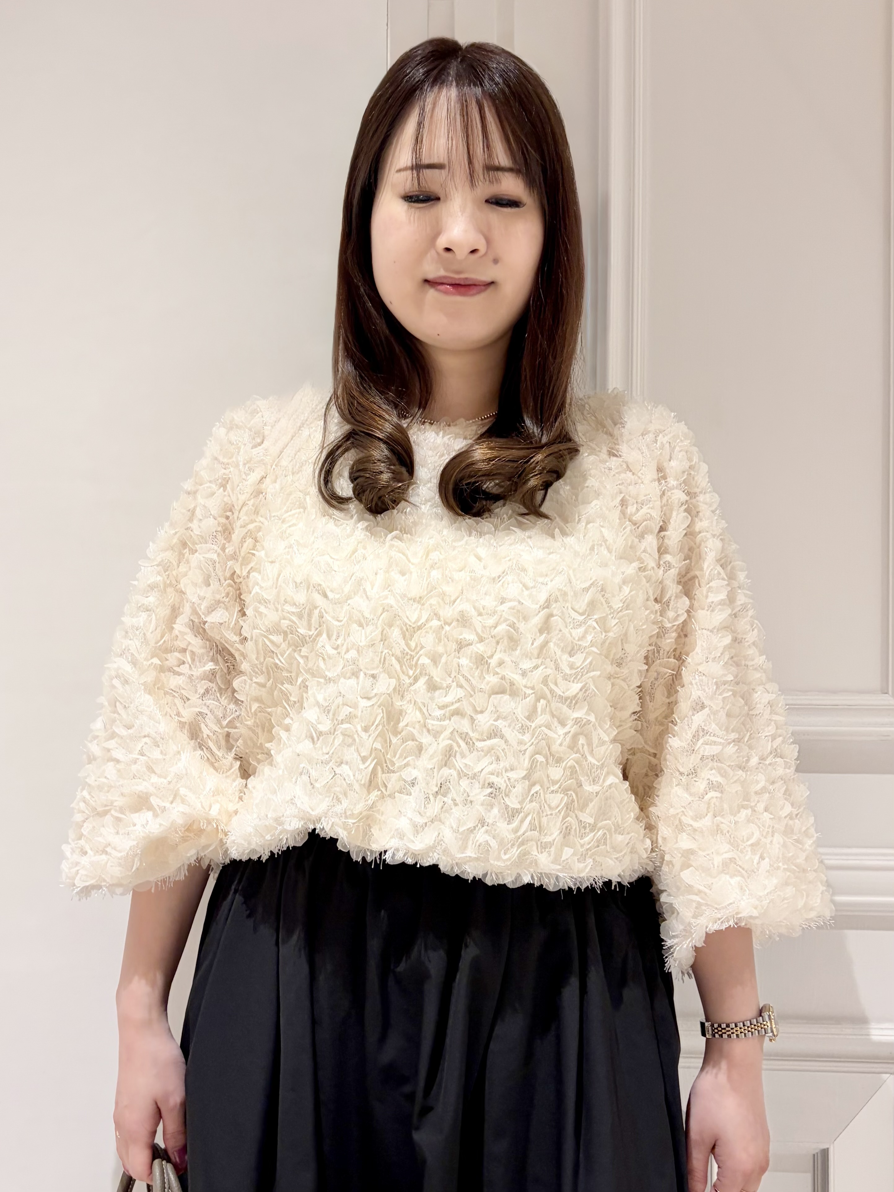 minowaさんの「DRESSTERIOR｜provoke（プロヴォーク）【別注】 フワラーモチーフブラウス」を使ったコーディネート