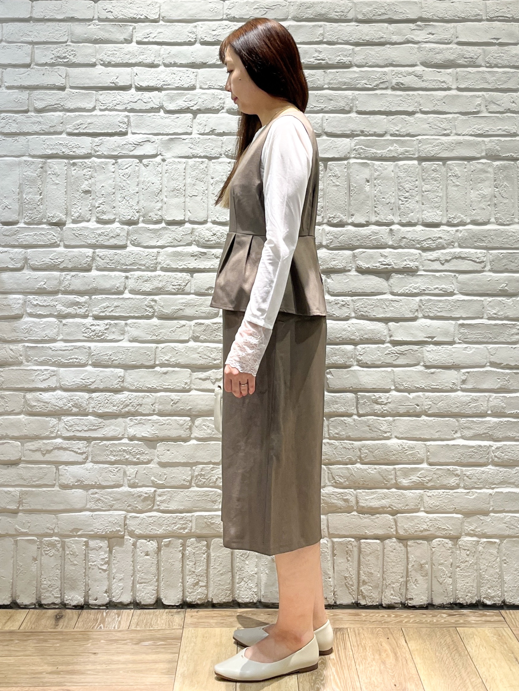 erinaさんの「index｜袖レースシアートップス【洗濯機OK】」を使ったコーディネート