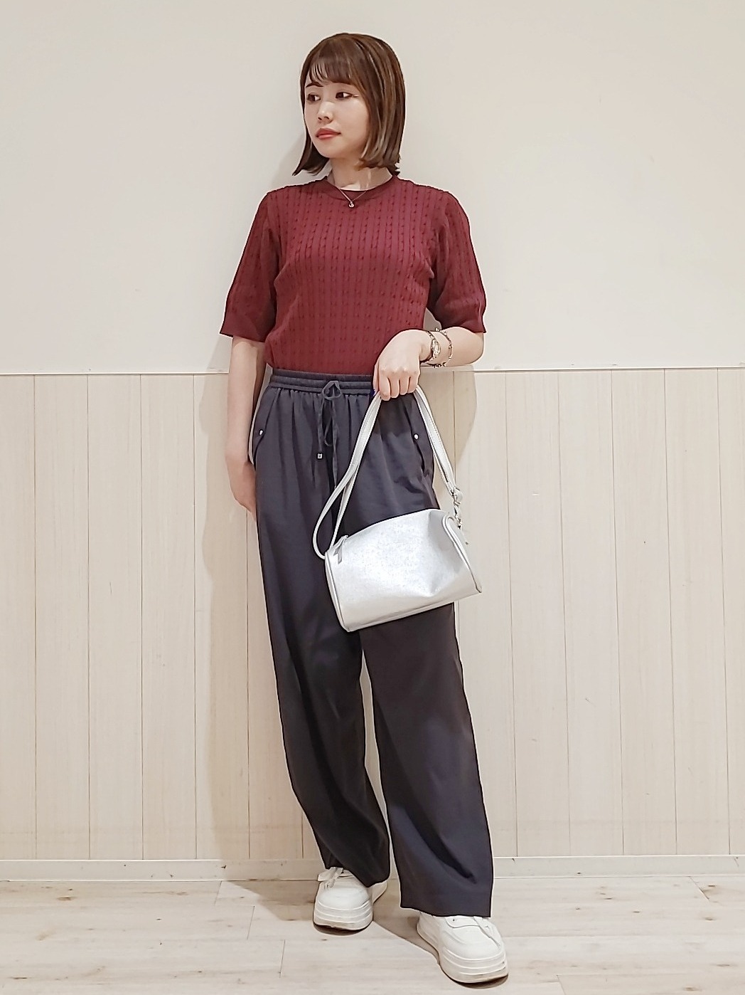 Riさんの「SHOO･LA･RUE｜【洗濯機可/S-LL】上品見え ミニケーブルニット」を使ったコーディネート