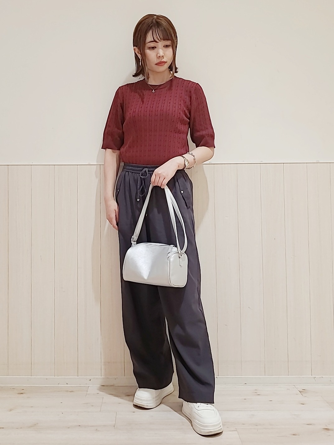Riさんの「SHOO･LA･RUE｜【洗濯機可/S-LL】上品見え ミニケーブルニット」を使ったコーディネート