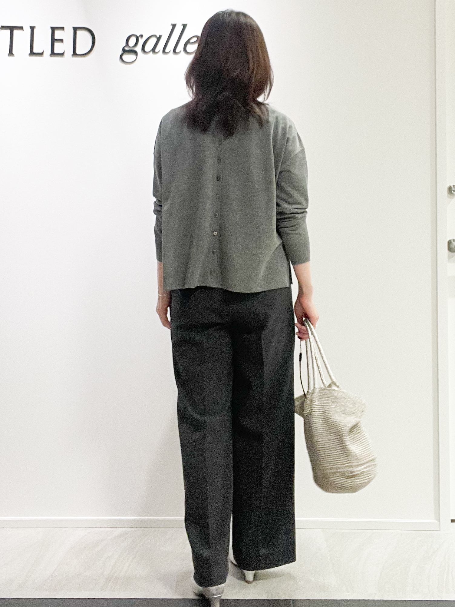 めいさんの「UNTITLED｜【アンサンブル可/秋羽織り/シアー】前後2WAYカーディガン」を使ったコーディネート
